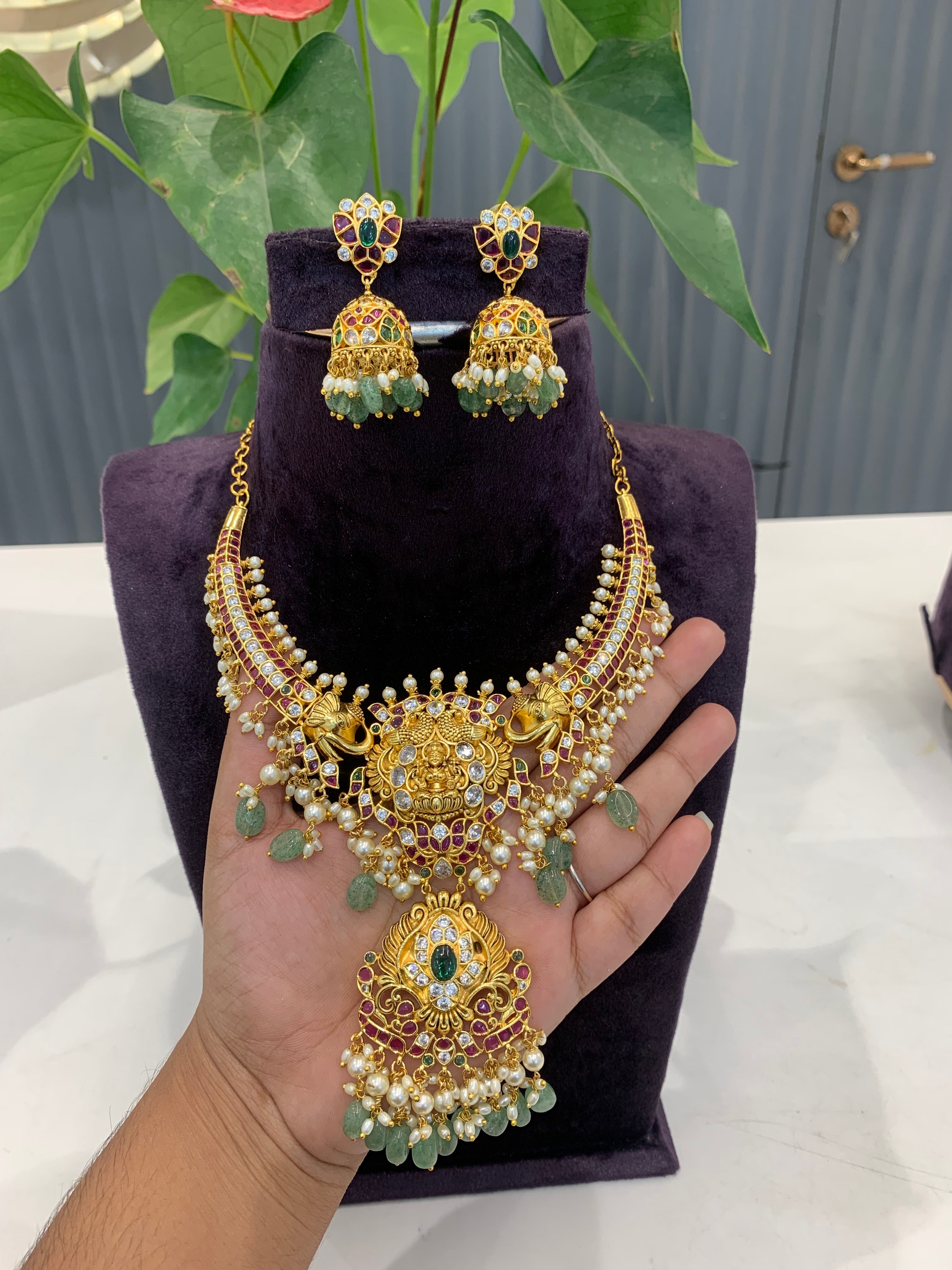 Beautiful jadav kundhan  style kanti pattern neckset