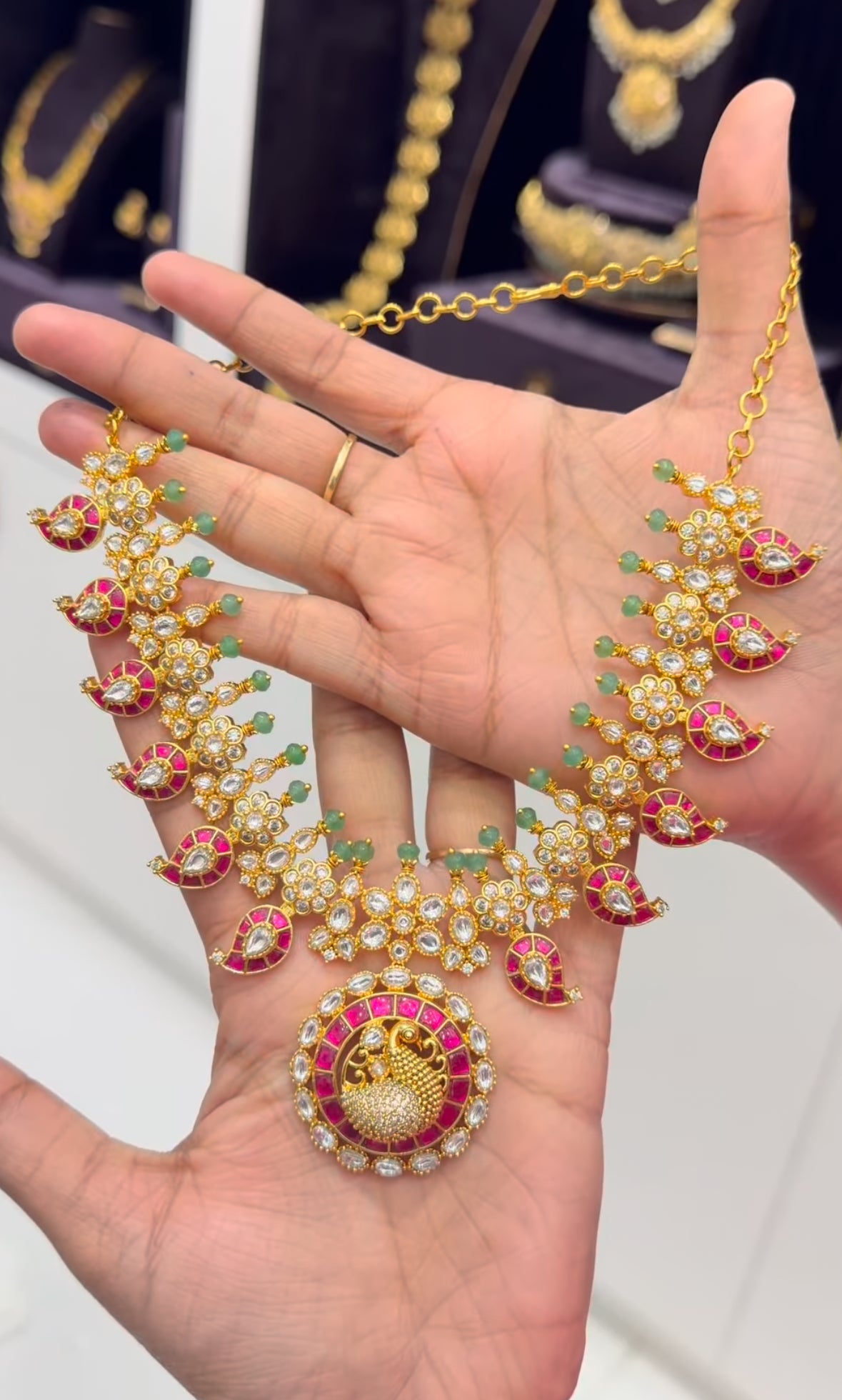 Beautiful jadav necklace