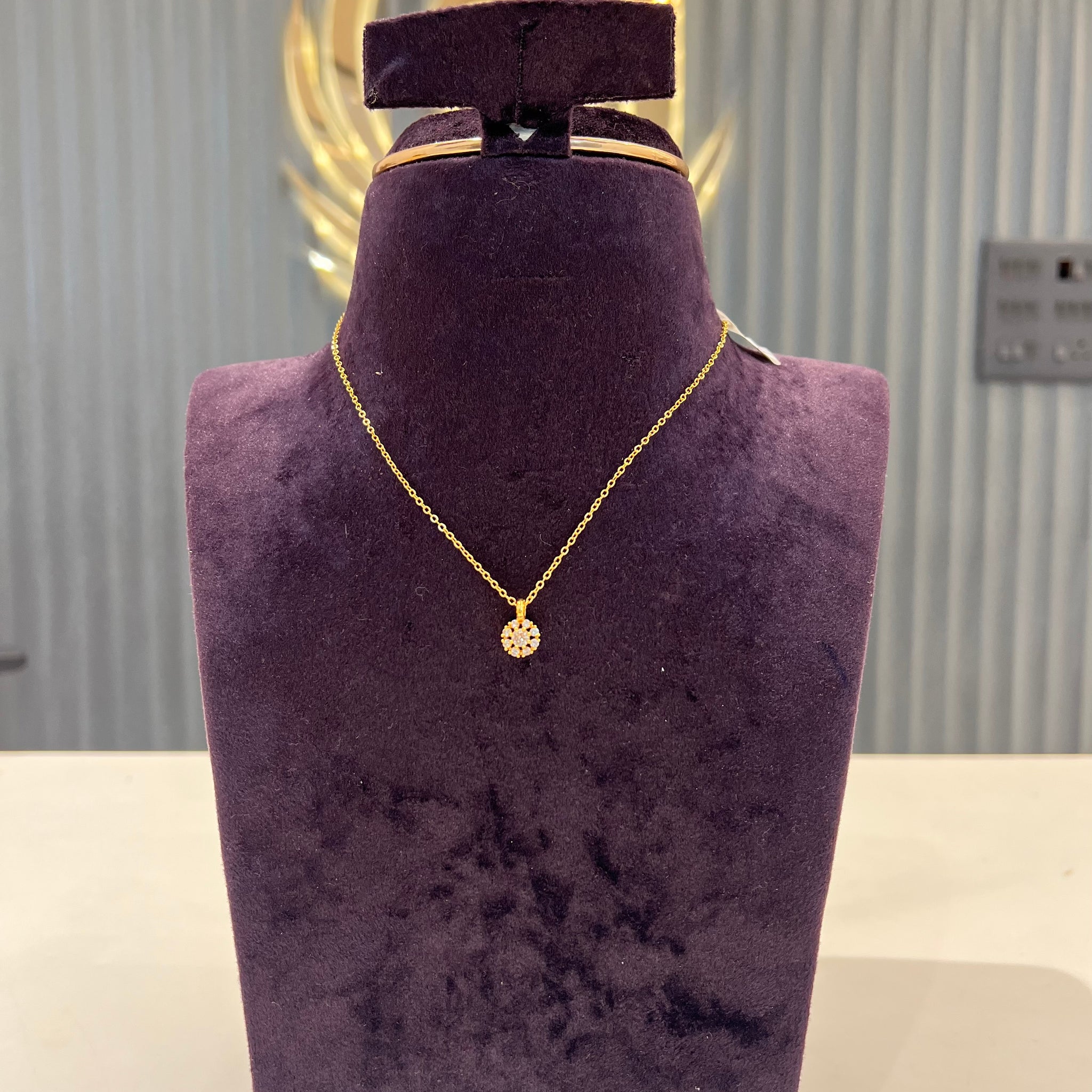 Simple chain