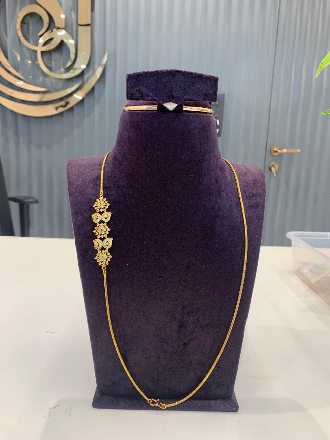 Beautiful thali chain