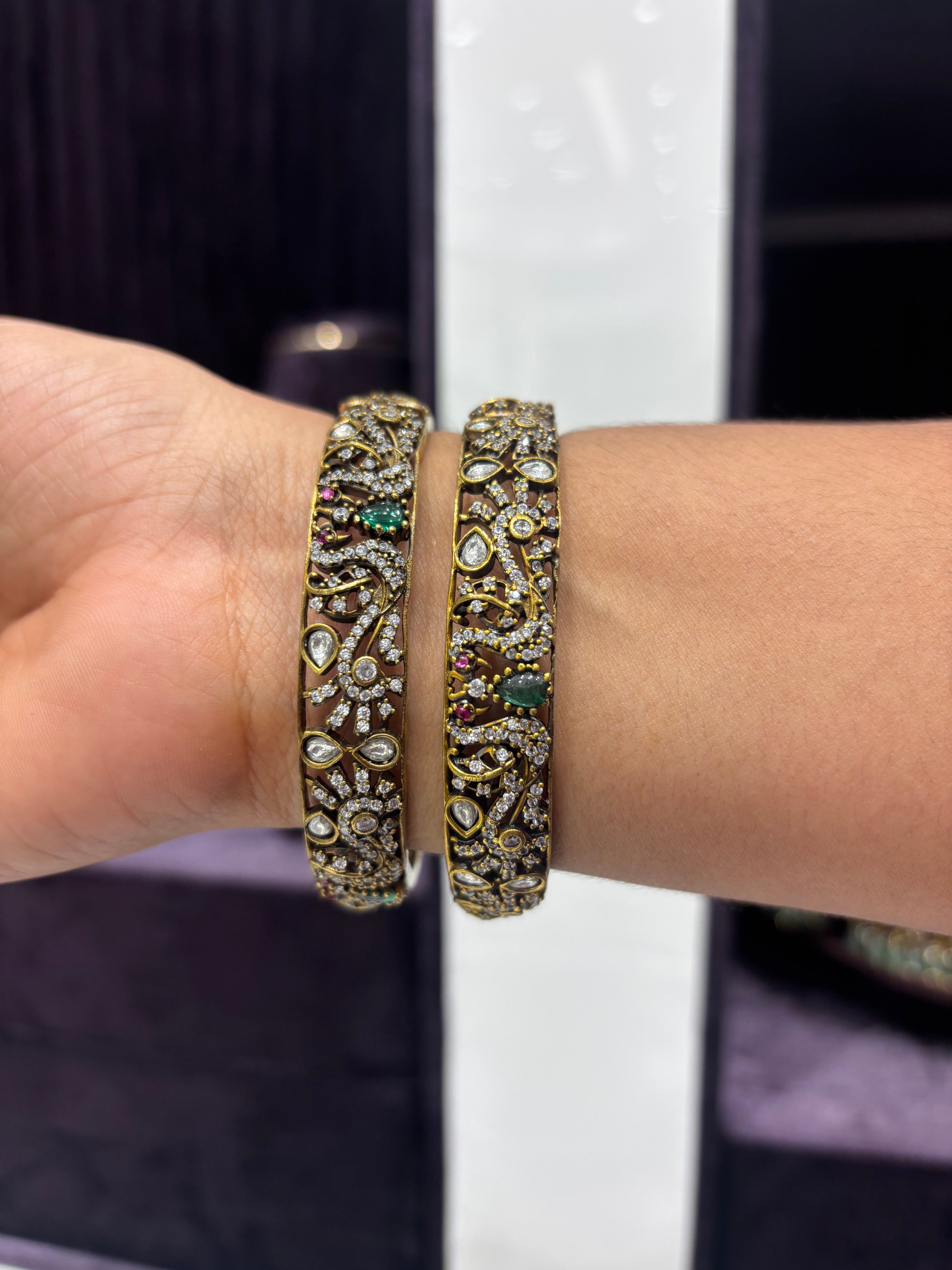 Mehandi Bangles (Pair) – Sujatha Gold Covering Works