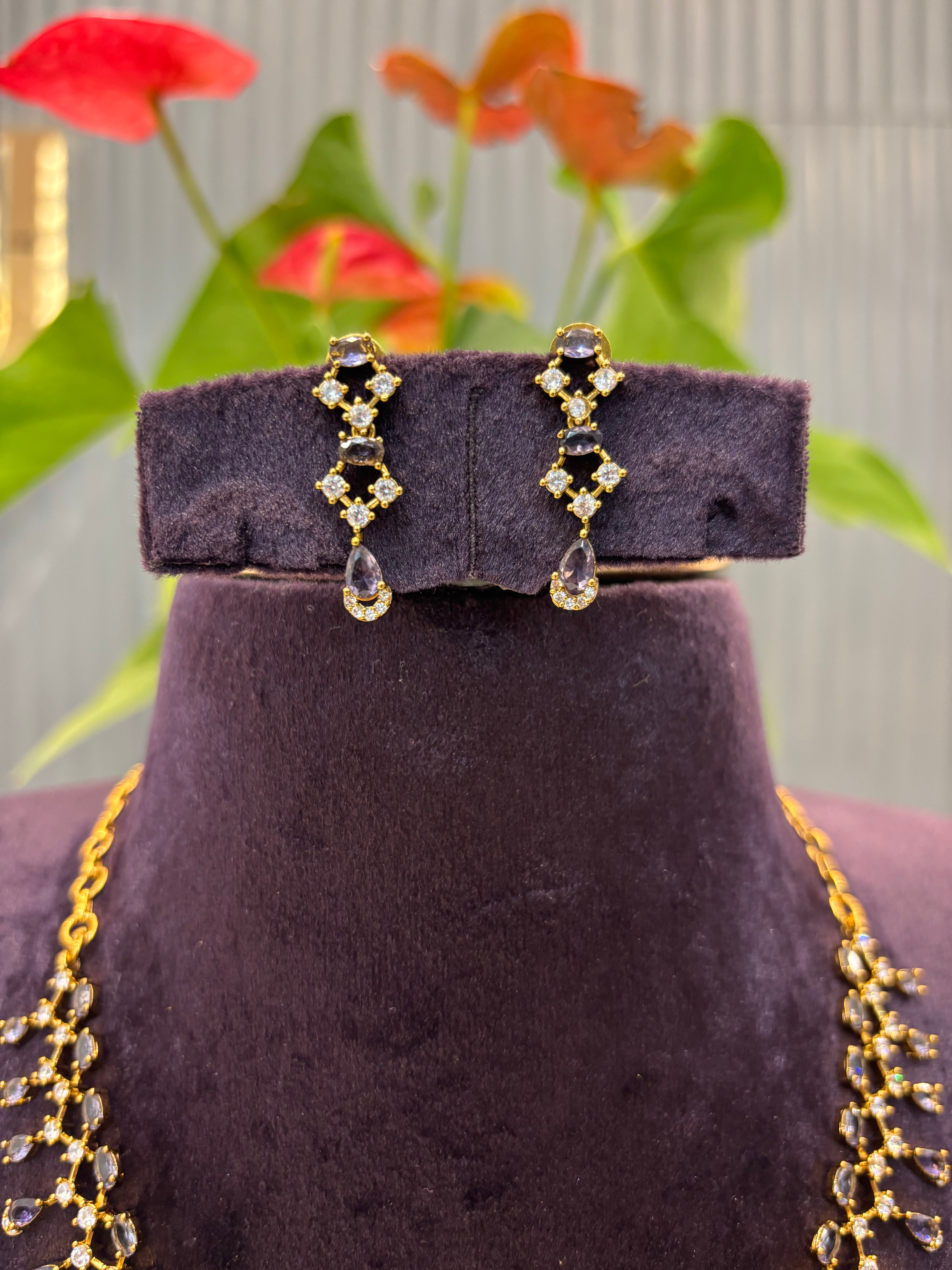 Beautiful Purple stone Victoria necklace