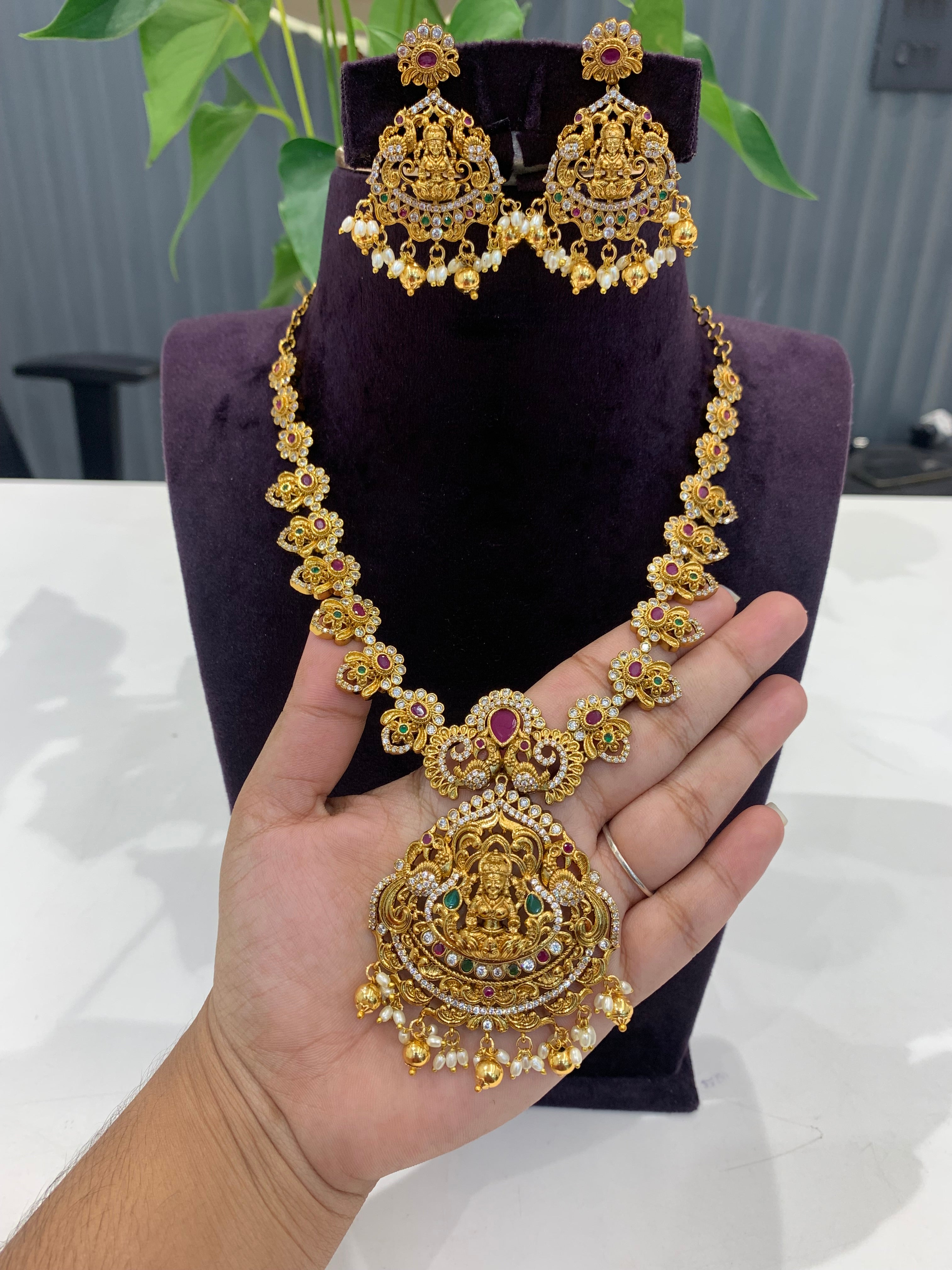 Beautiful nakshi necklace