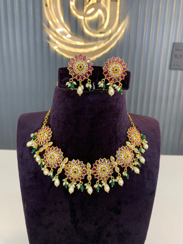 Beautiful kempu stone necklace