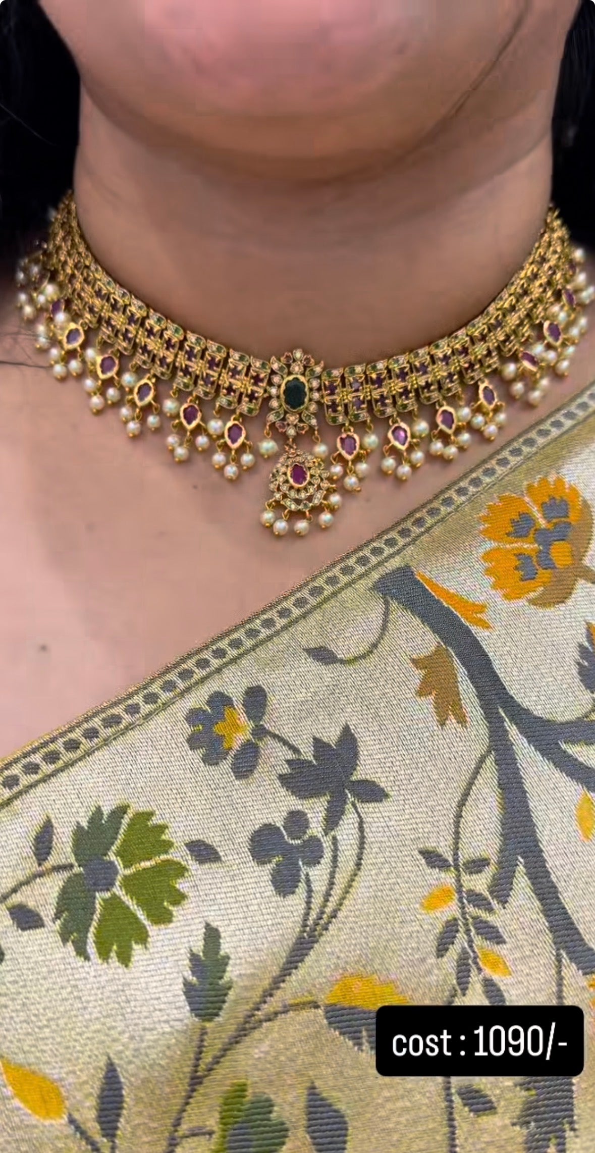 Beautiful chocker