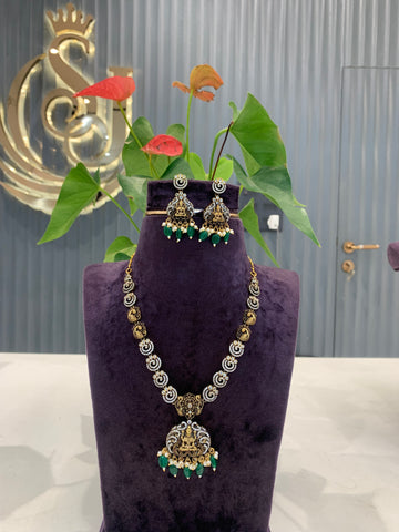 Beautiful simple necklace