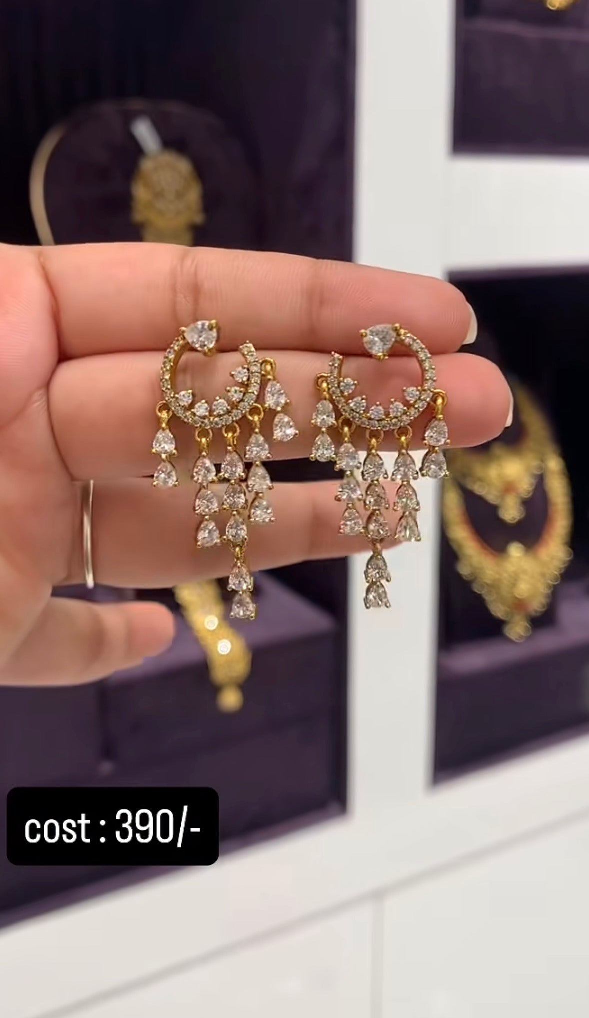 Stylish earrings