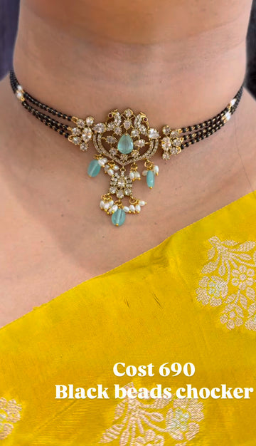 Beautiful chocker blackbeads