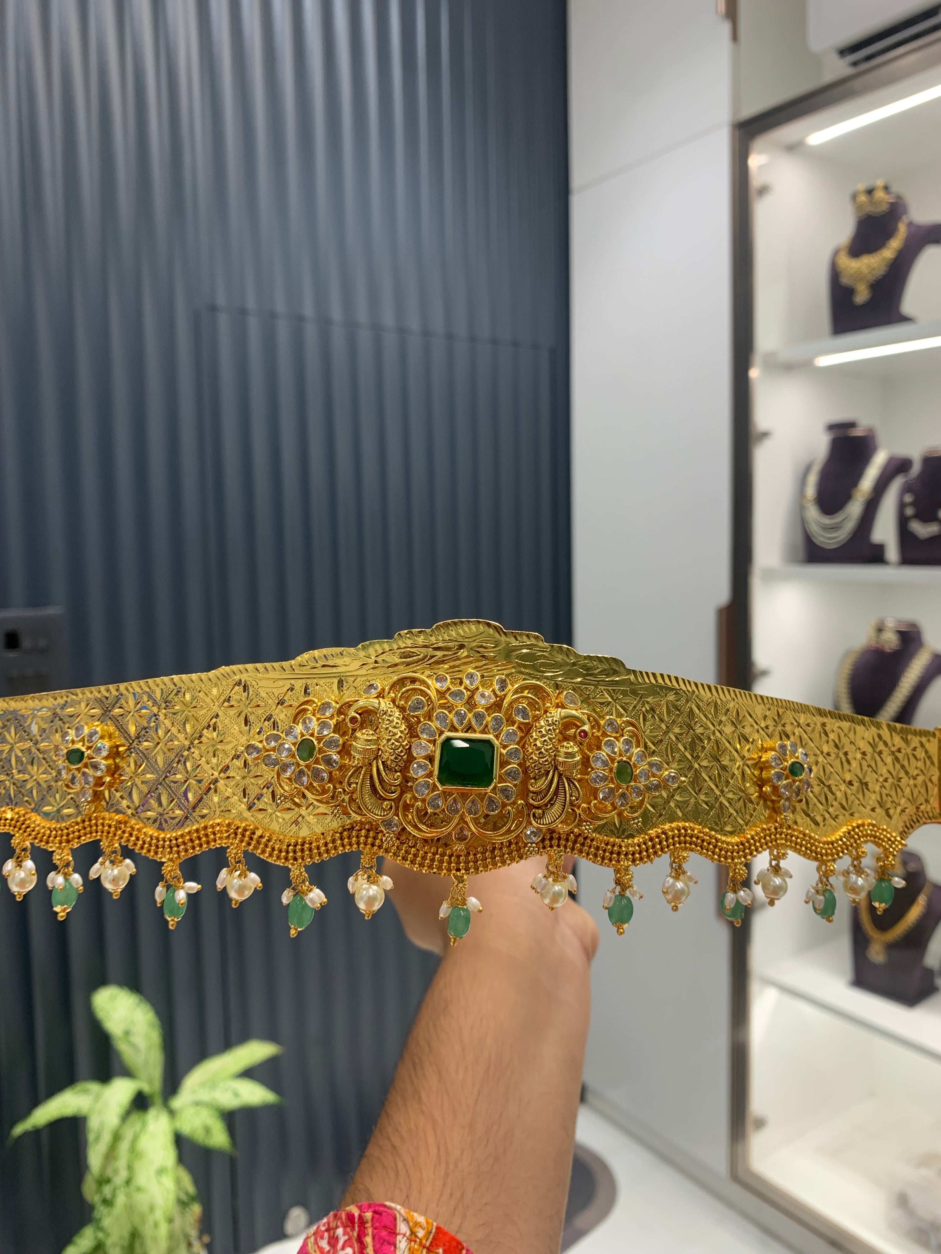 Beautiful Adult Vaddanam (With God module)