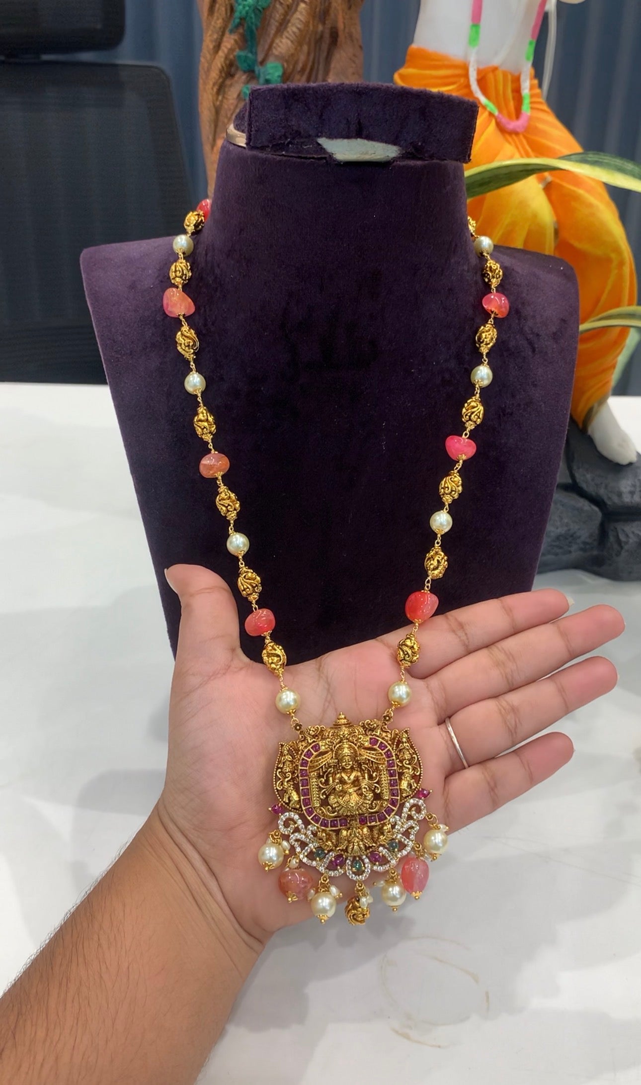 Beautiful customised locket with beads set