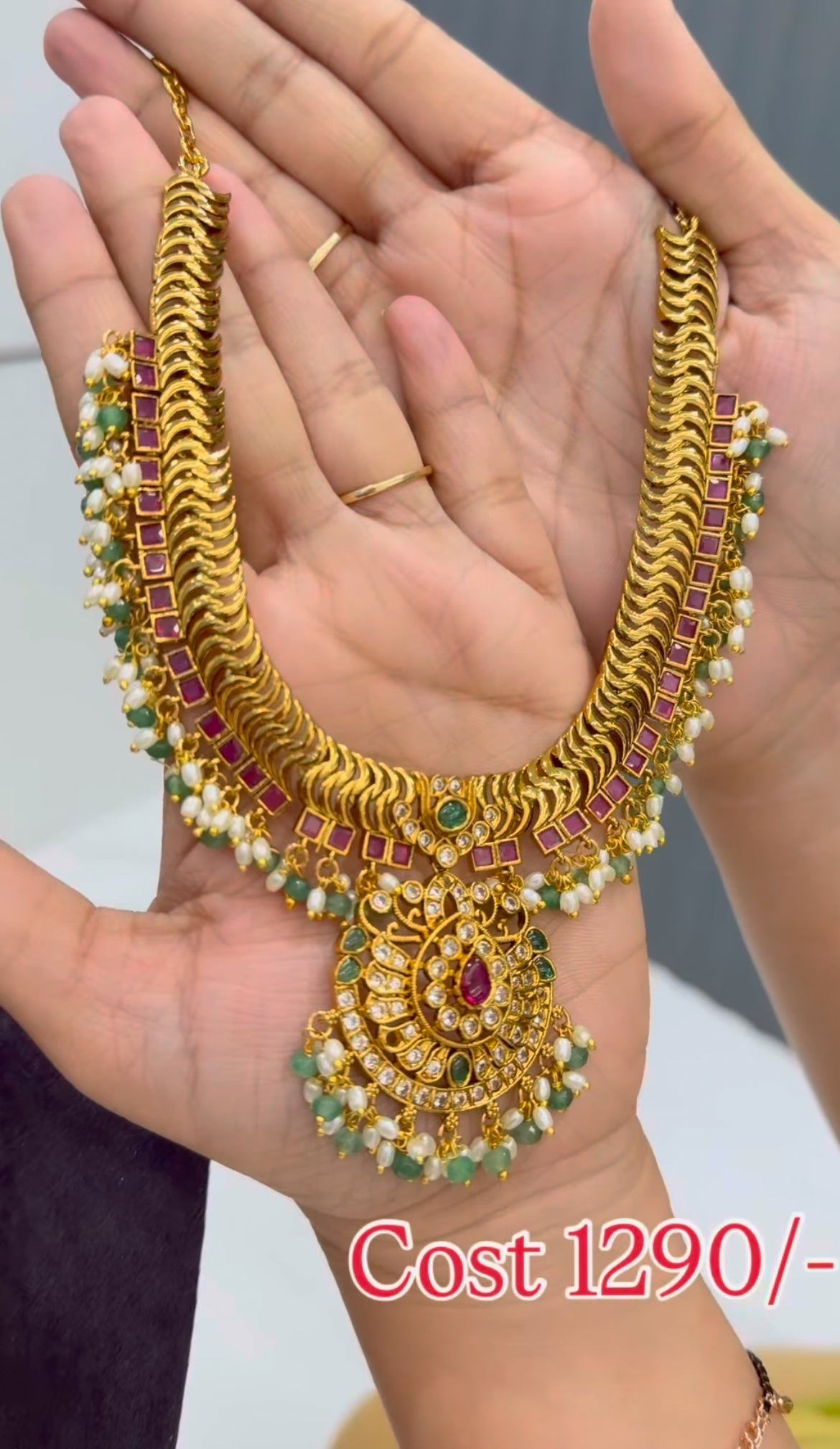 Beautiful jilebi necklace