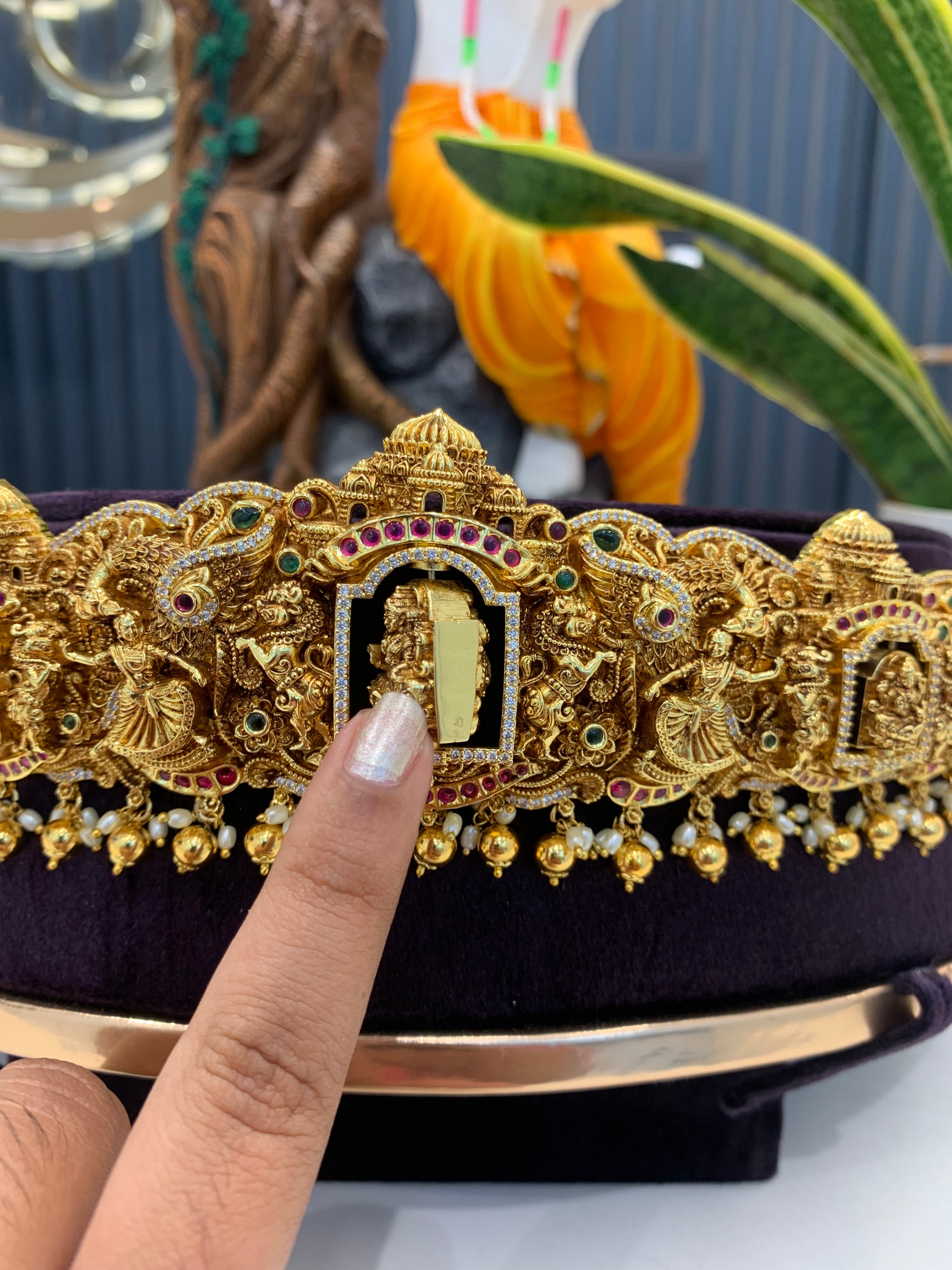 Beautiful 2 in 1 vaddanam nakhi 3D
