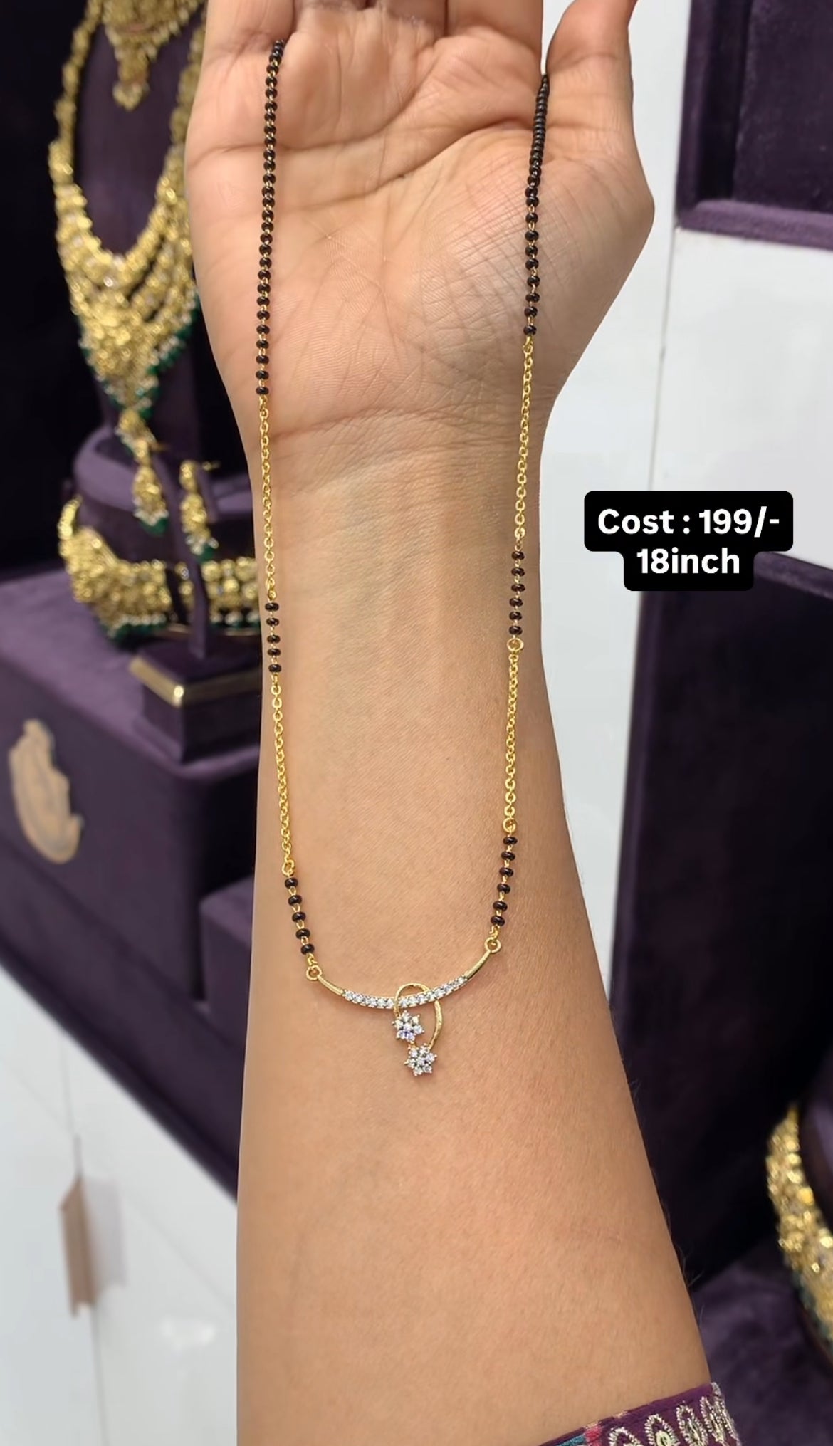 Beautiful simple locket with chain