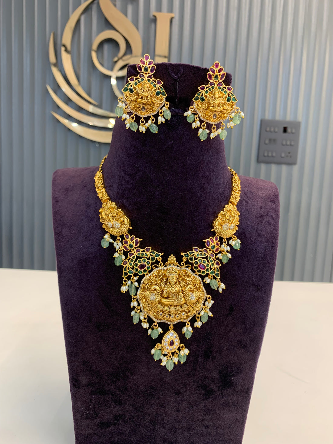 Beautiful premium necklace