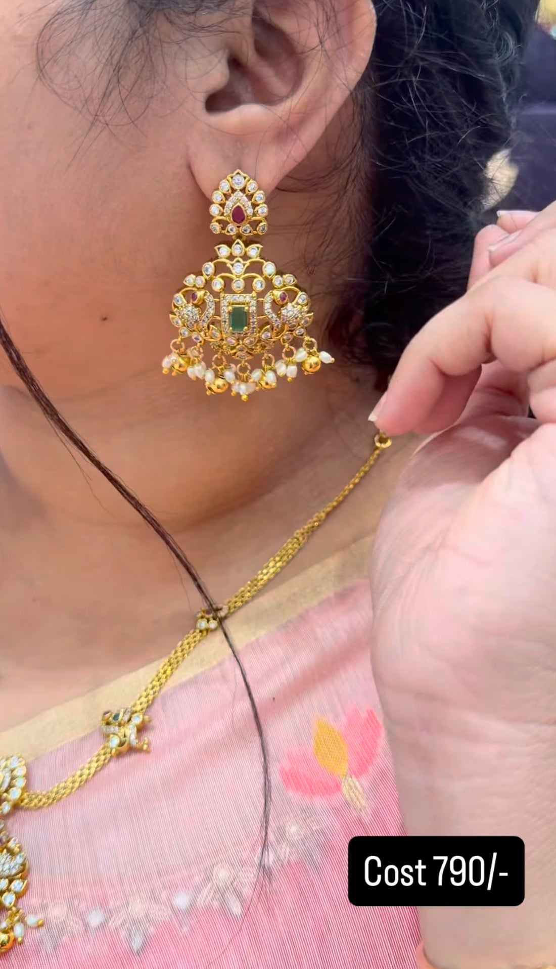 Beautiful simple chain neckset