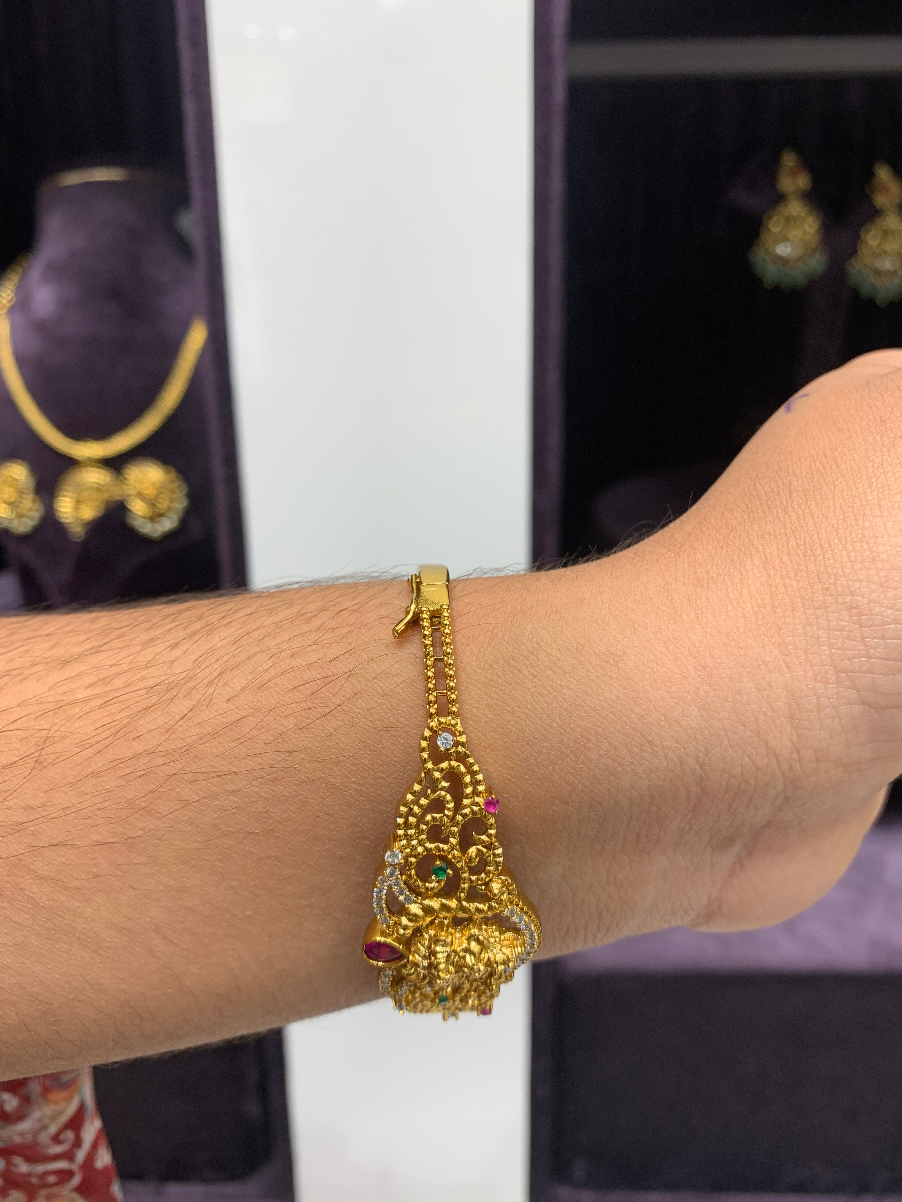 Beautiful bracelet free size