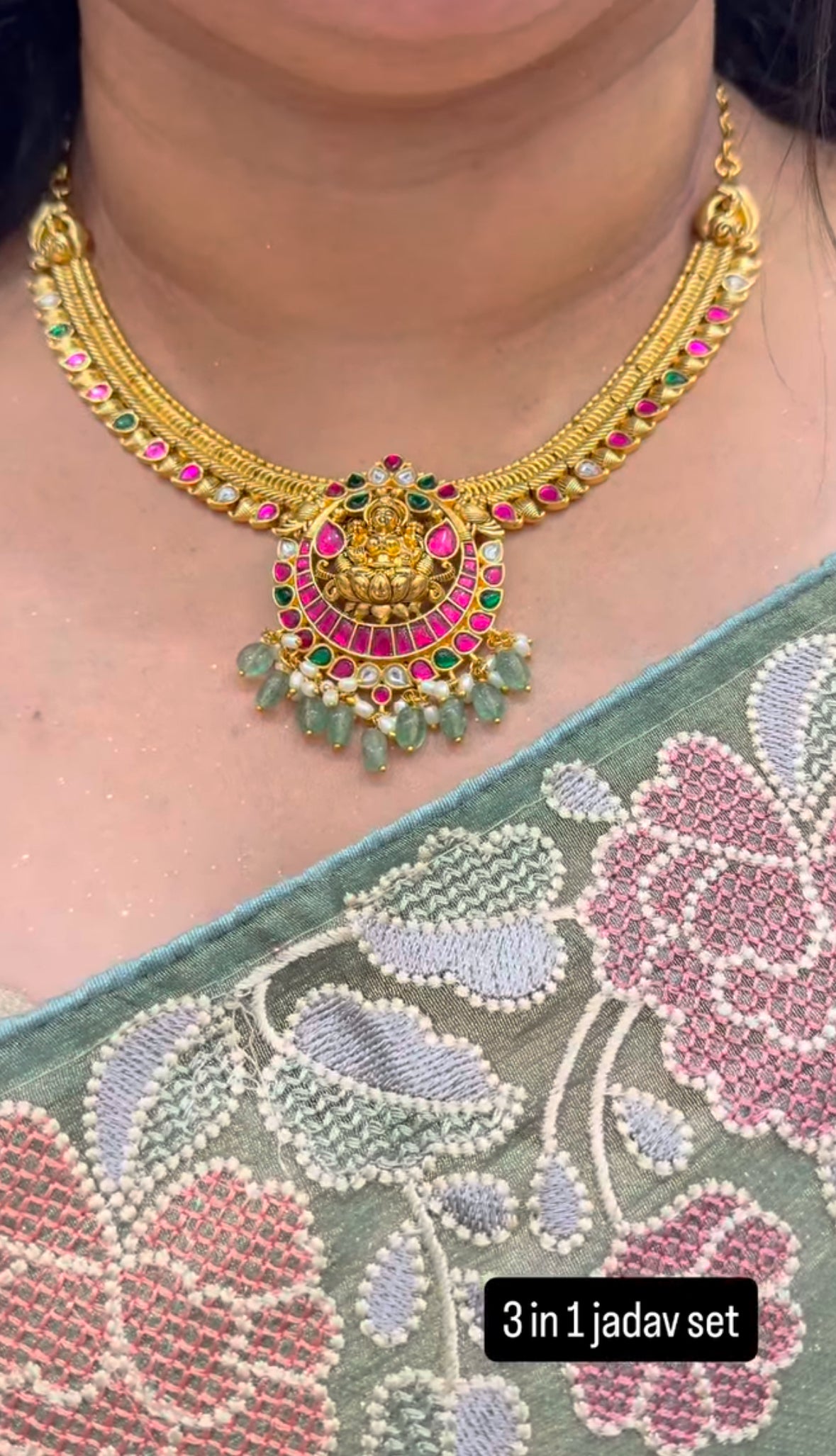 Beautiful 3 in 1 jadav necklace