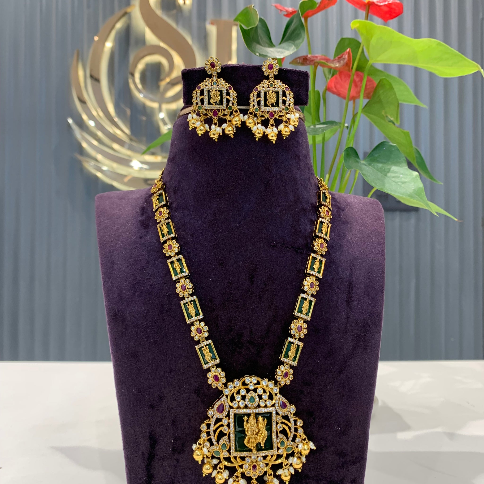 Beautiful dasaavatharam neckset