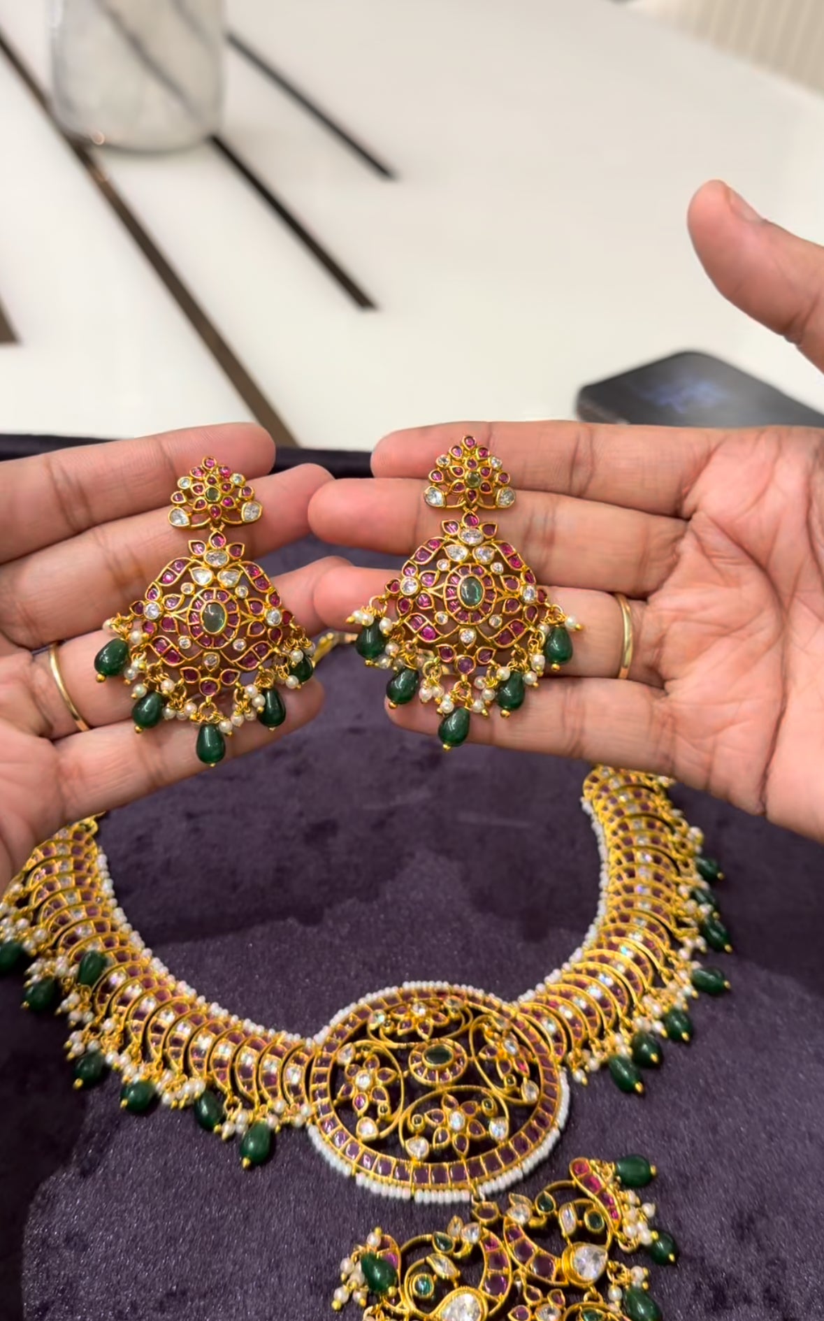 Beautiful kempu style necklace