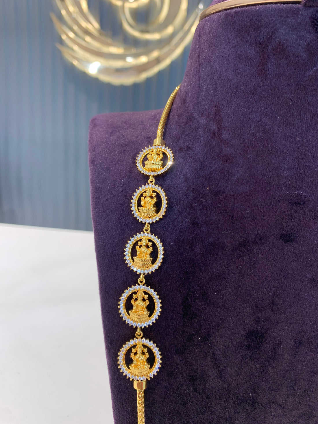 Beautiful thali chain