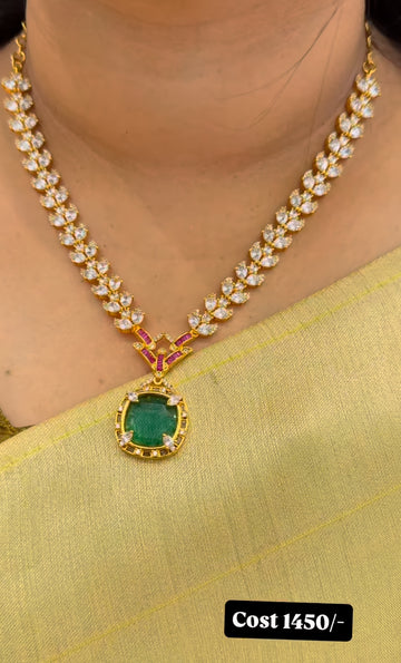 Beautiful party wear necklace