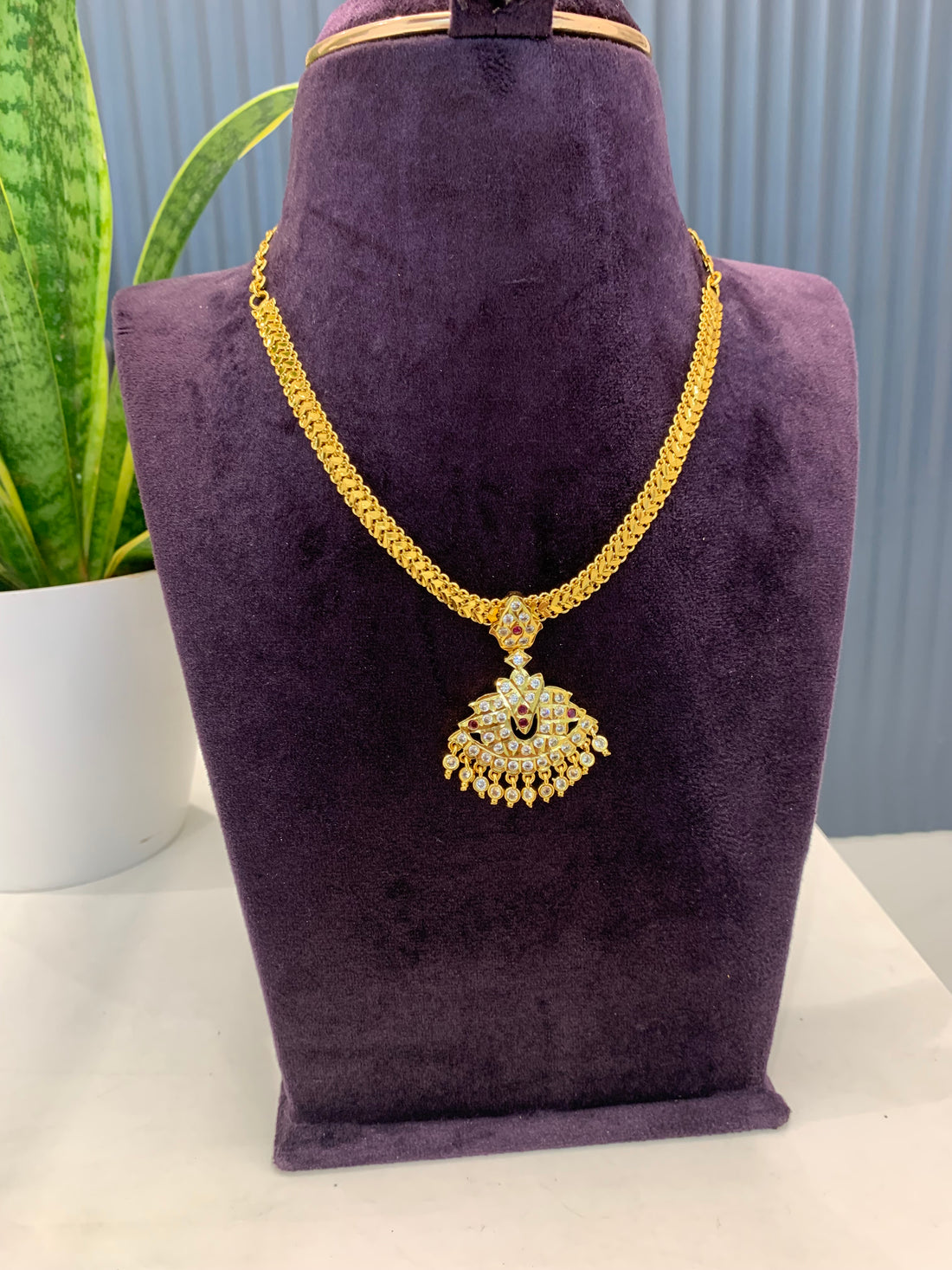 Beautiful Attigai Necklace with white and ruby stone