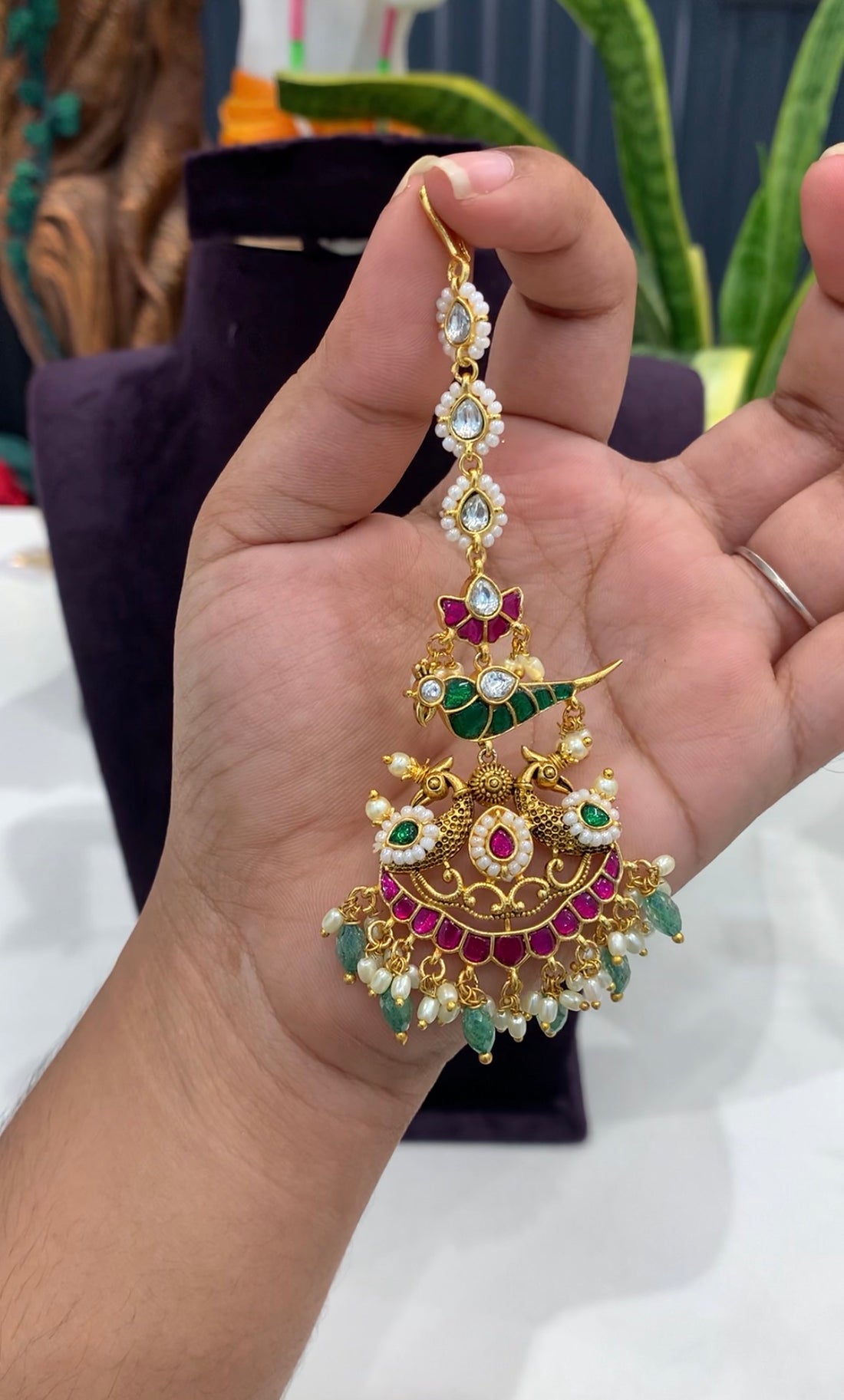 Beautiful traditional jadav kundhan tikka with pearls and cz beads
