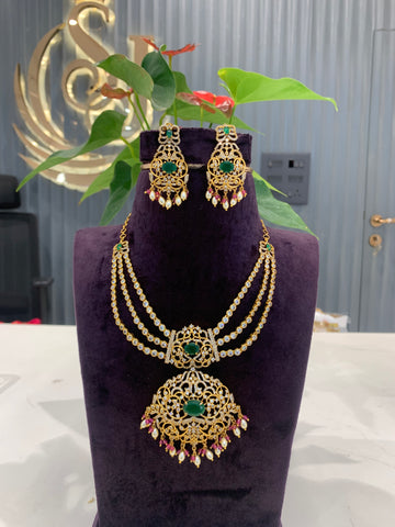 Beautiful customised 3step mini neckset