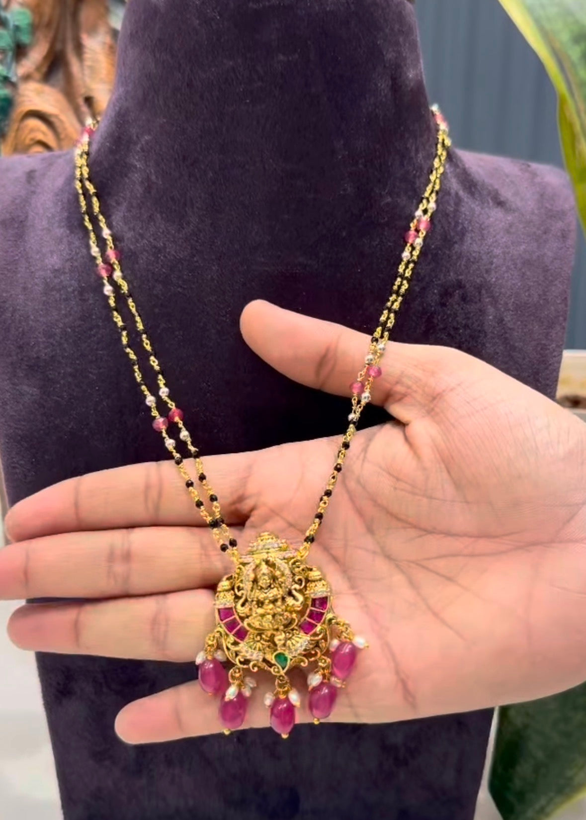 Beautiful Jadav Kundhan Lakshmidevi Pendent With Customised Blackbeads Chain (16-18inches)