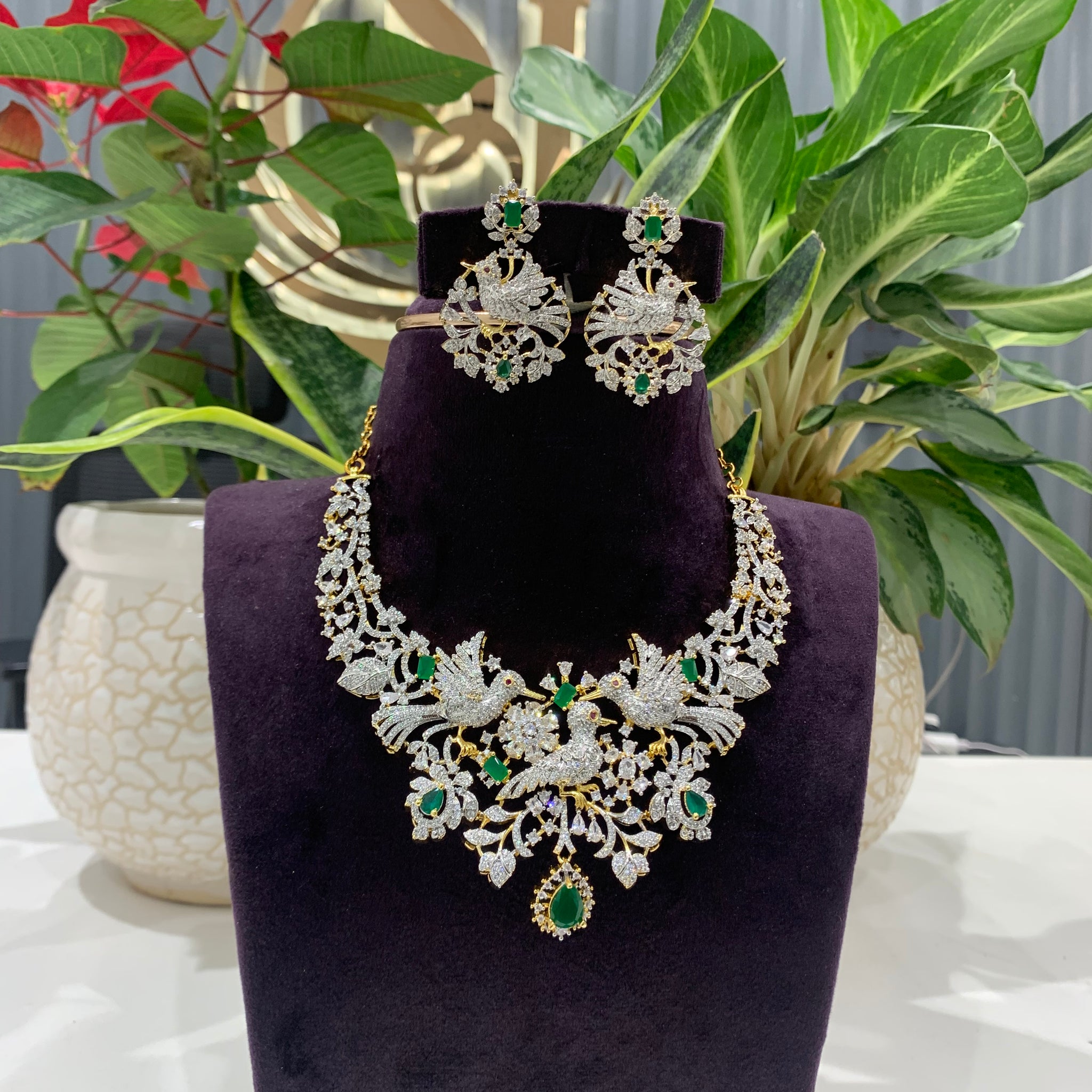 Beautiful GJ neckset