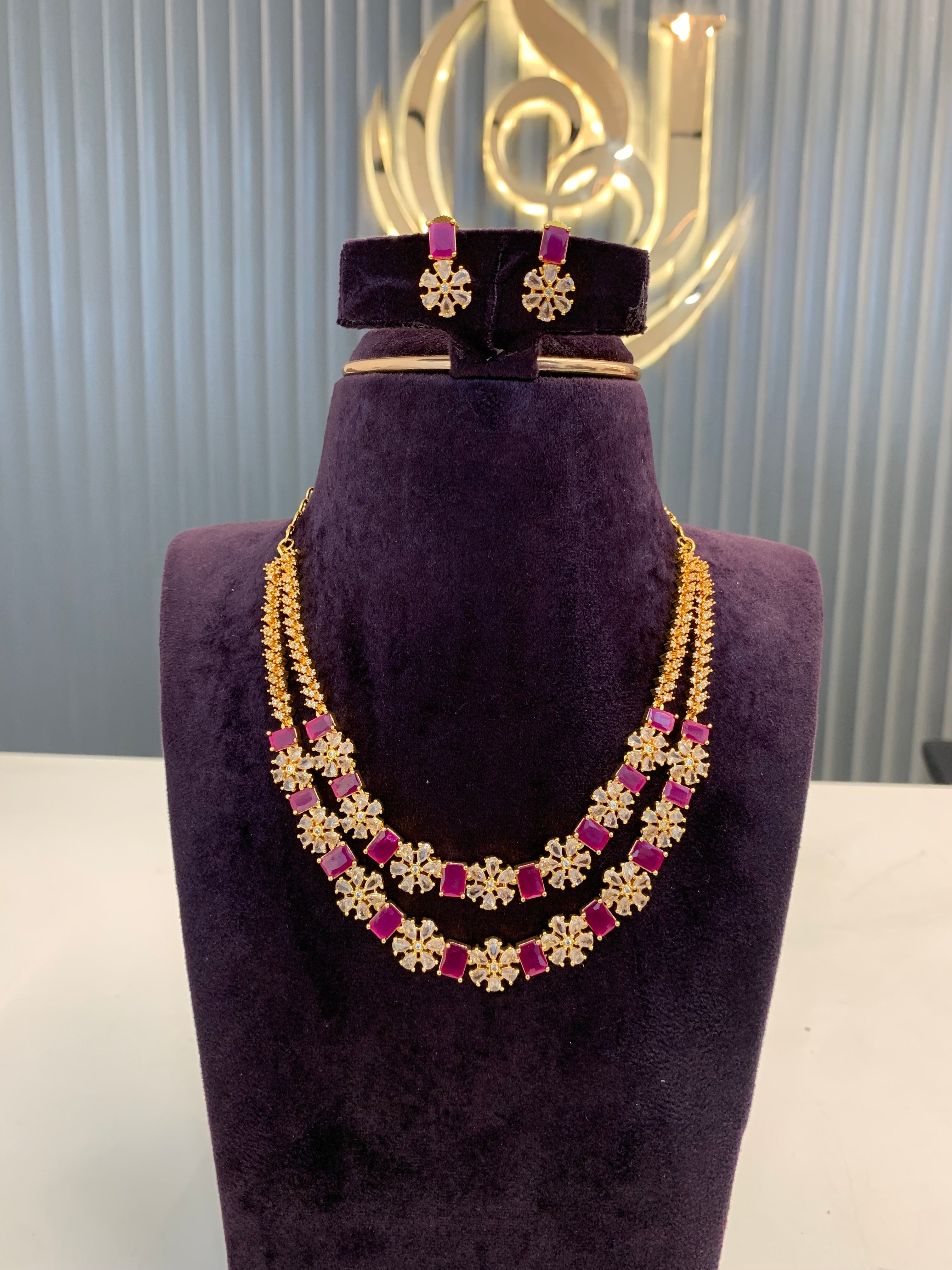 Beautiful 2 step necklace