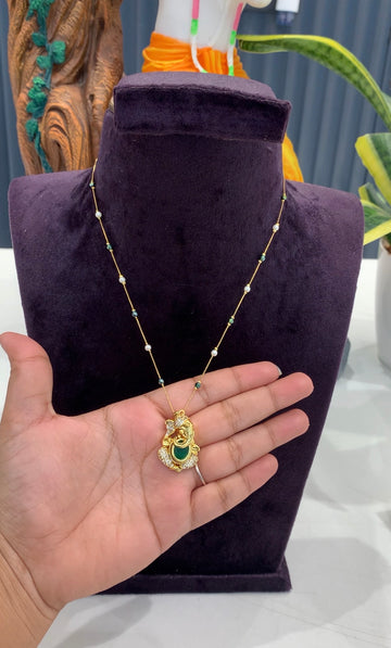 Beautiful Ganesh Pendent with Simple Chain