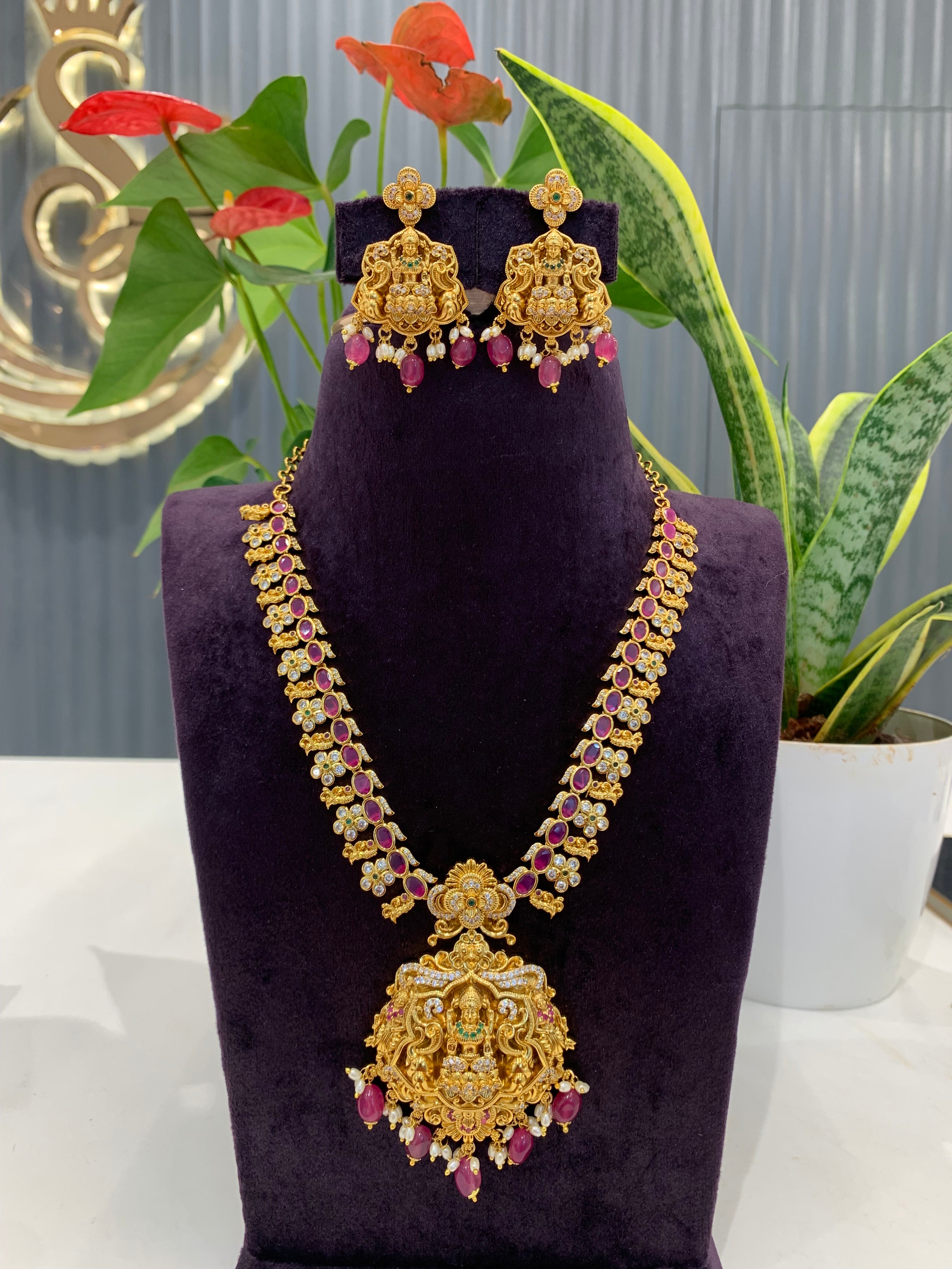 Beautiful nakshi necklace