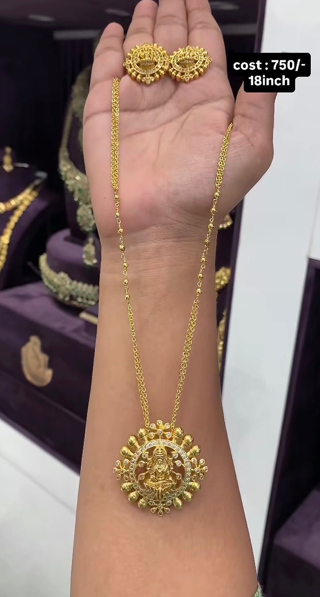 Beautiful Lakshmidevi Pendent Set