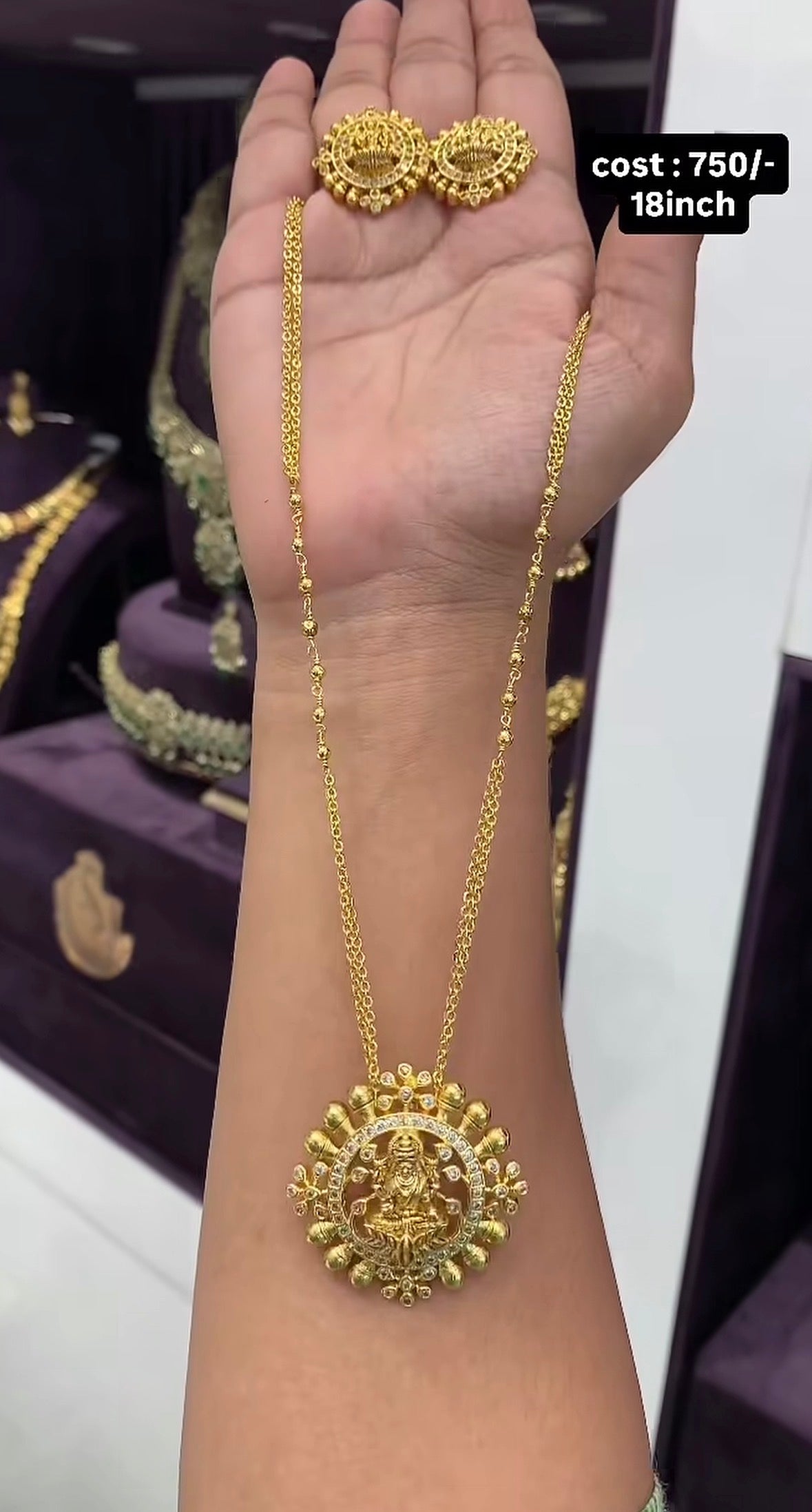 Beautiful Lakshmidevi Pendent Set