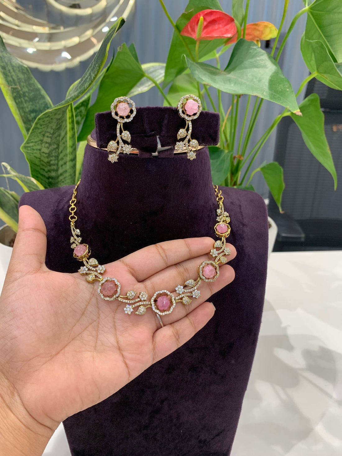 Party wear NECKLACE