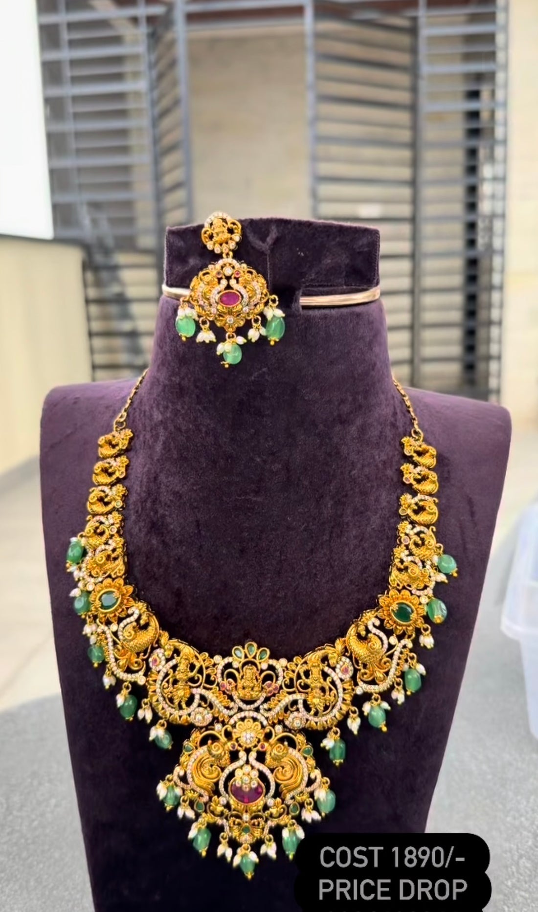 Beautiful traditional necklace @ ashadam offer price