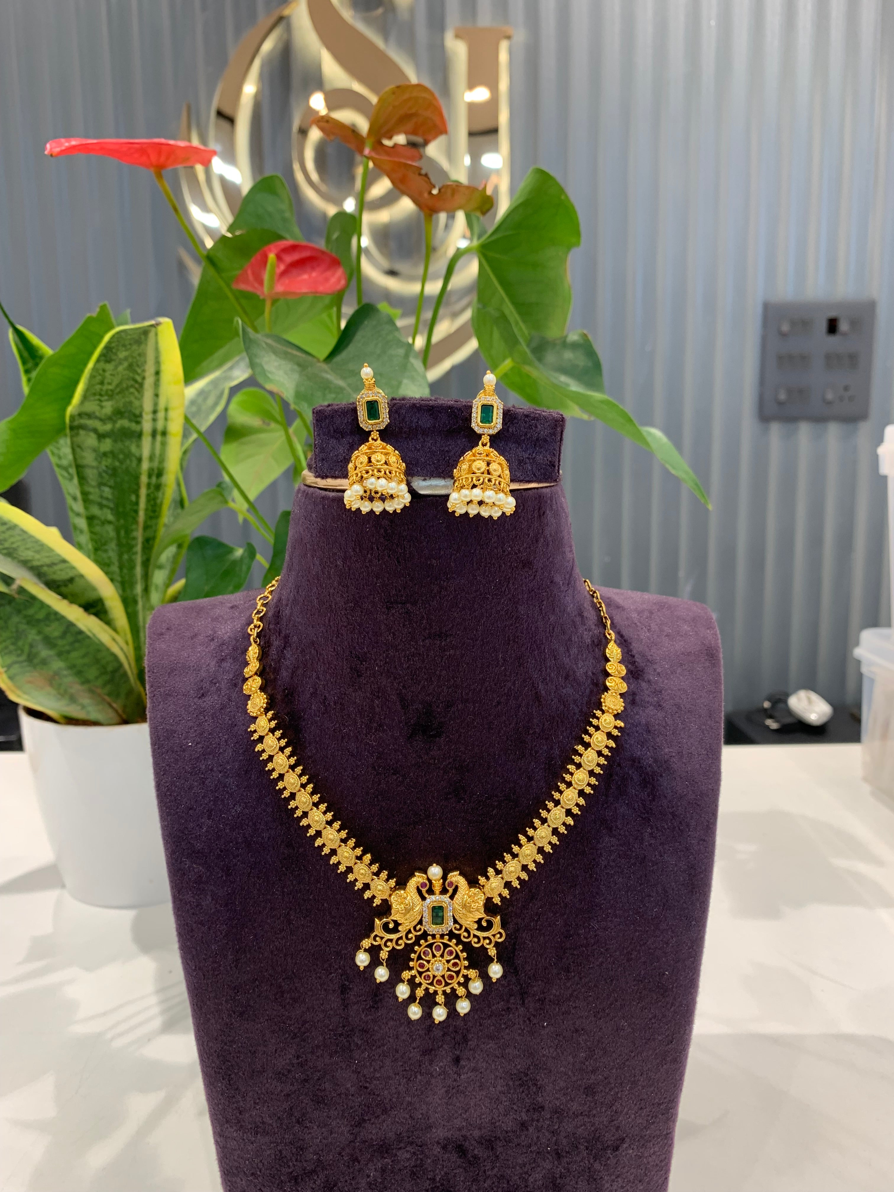 Beautiful simple necklace