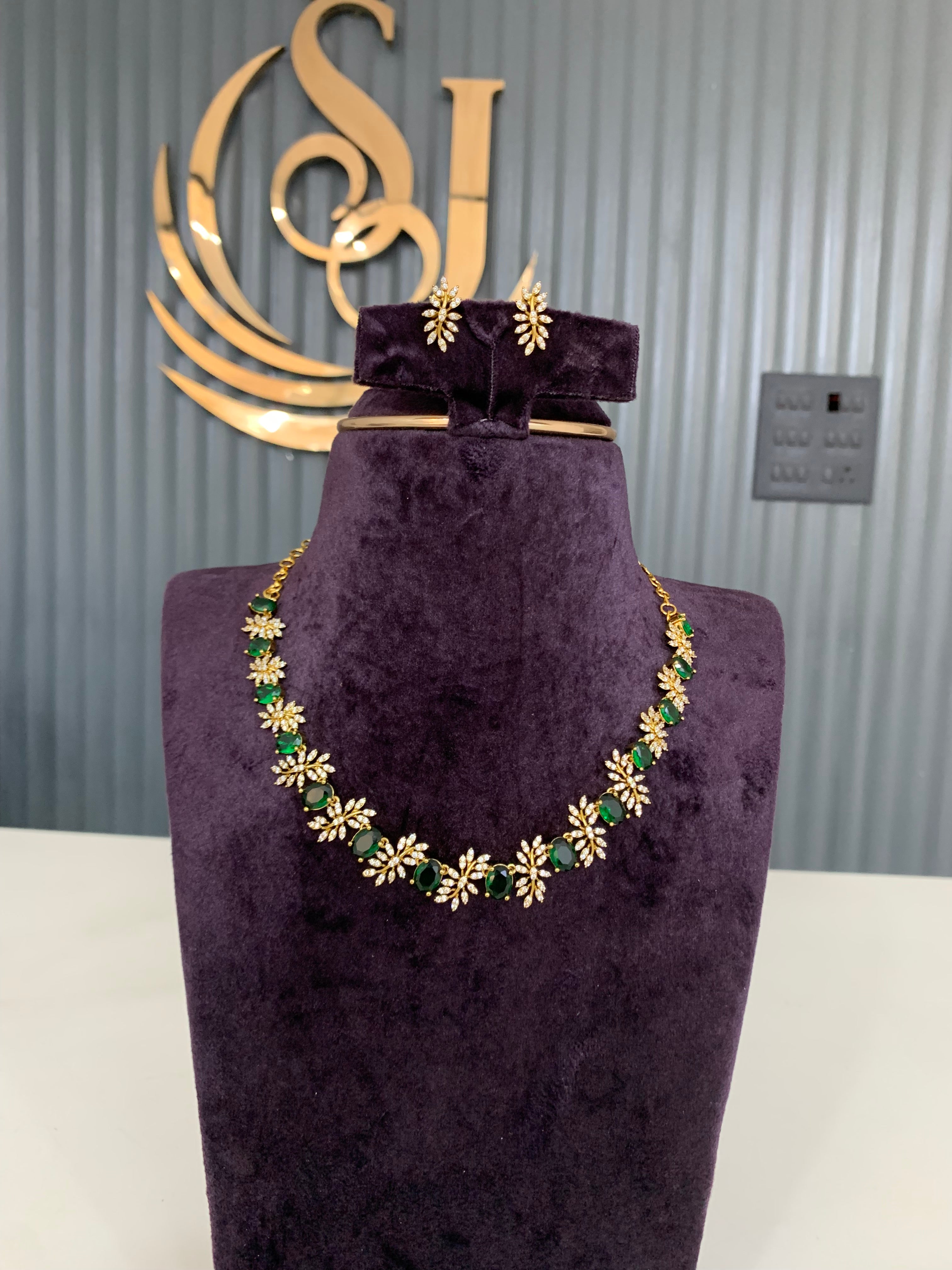 Beautiful green stone necklace