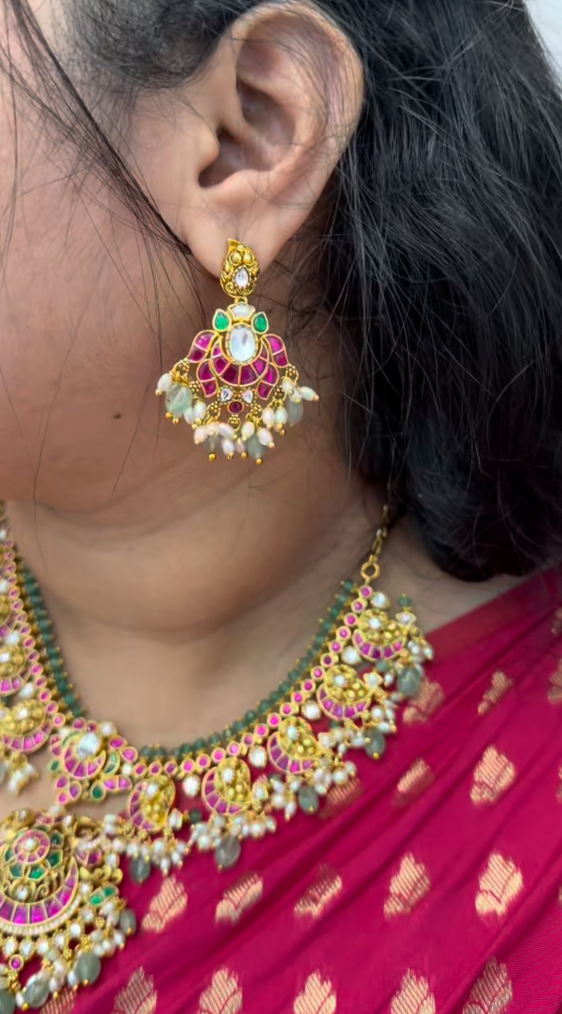 Beautiful jadav necklace