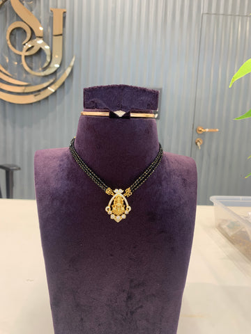 Beautiful chocker type blackbeads