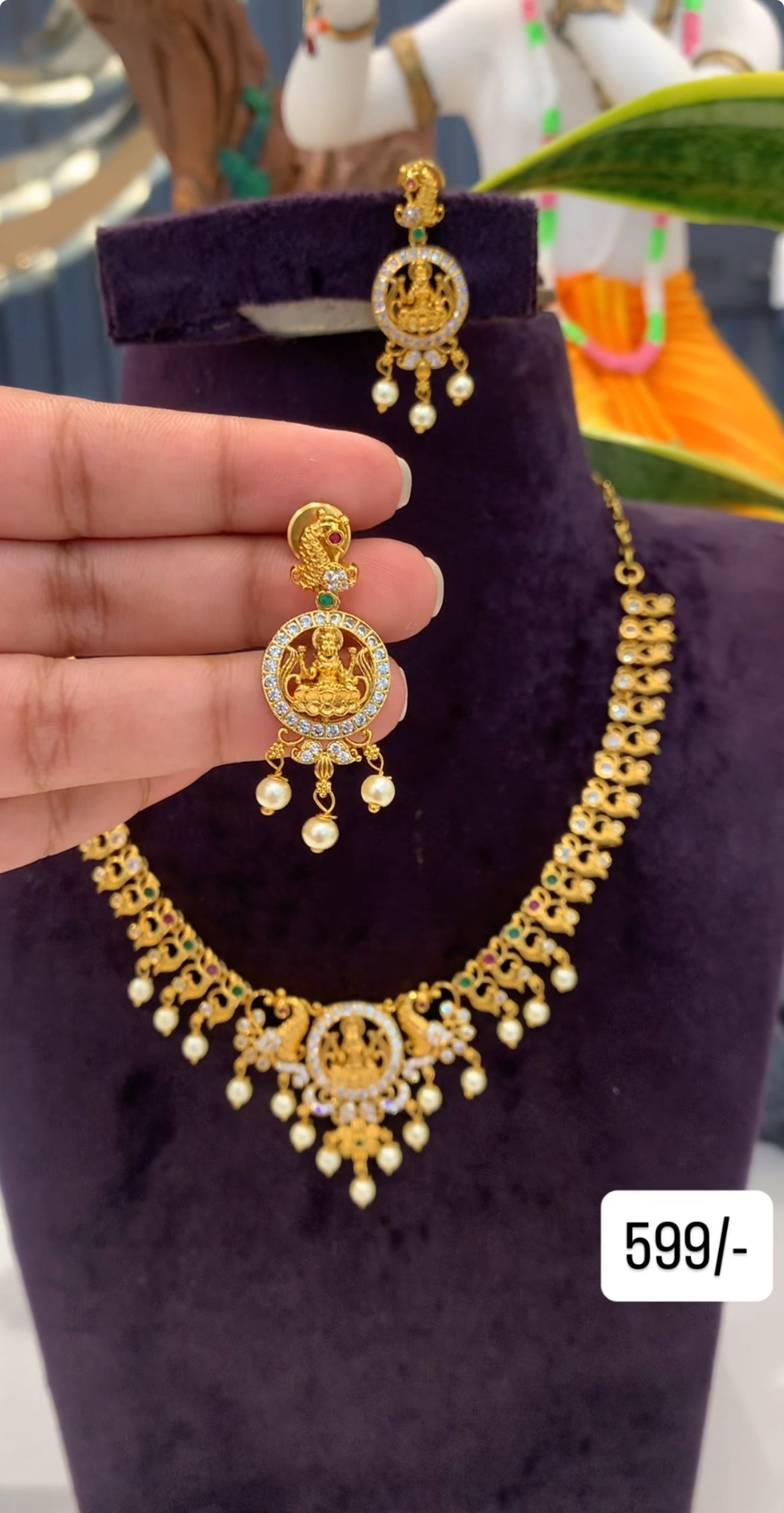 Beautiful traditional simple Necklace