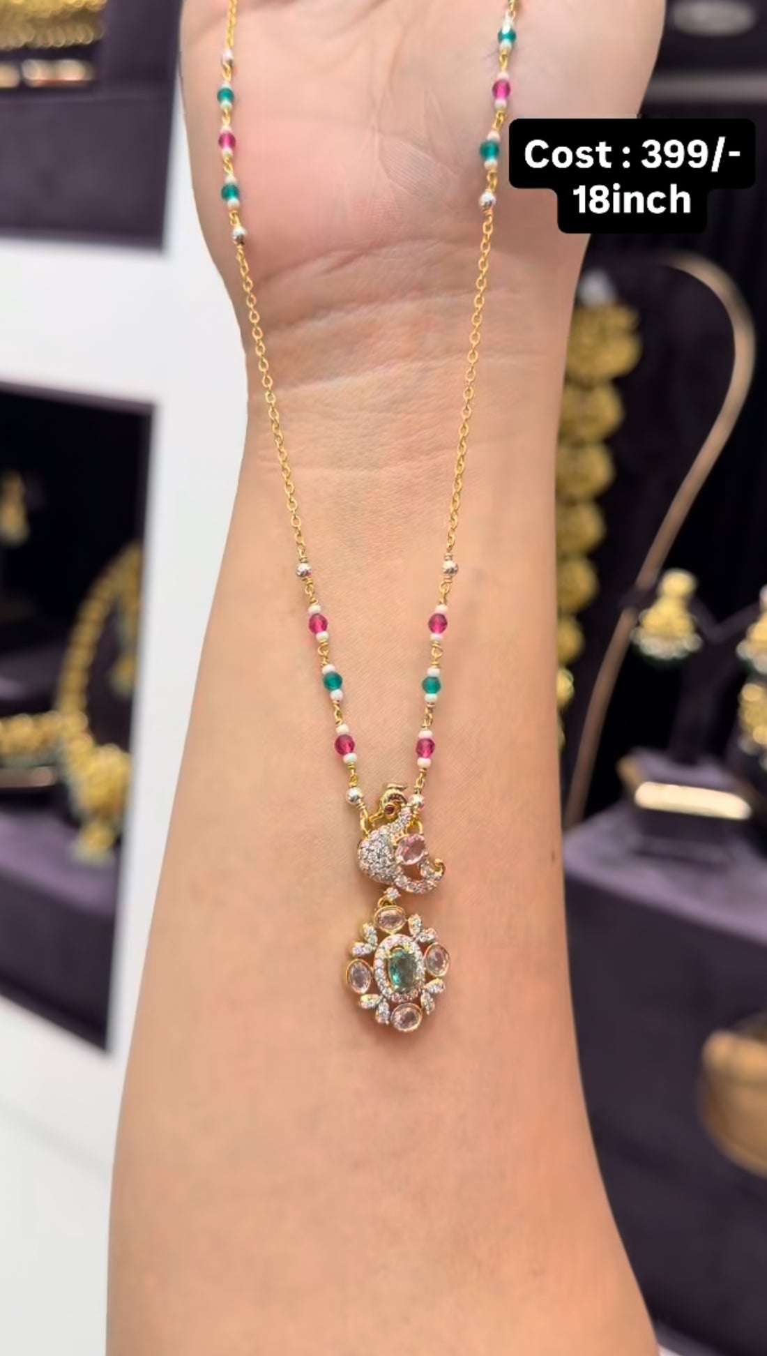 Beautiful pendant with customised chain 18inchs