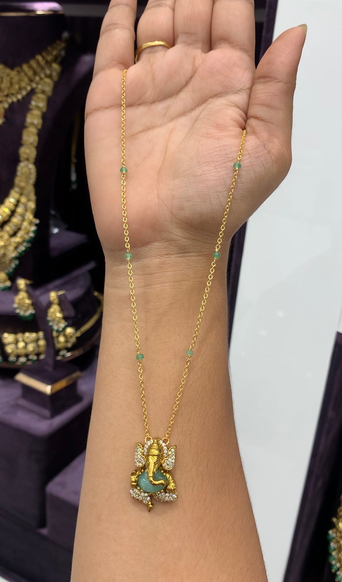 Vinayaka Simple Chain