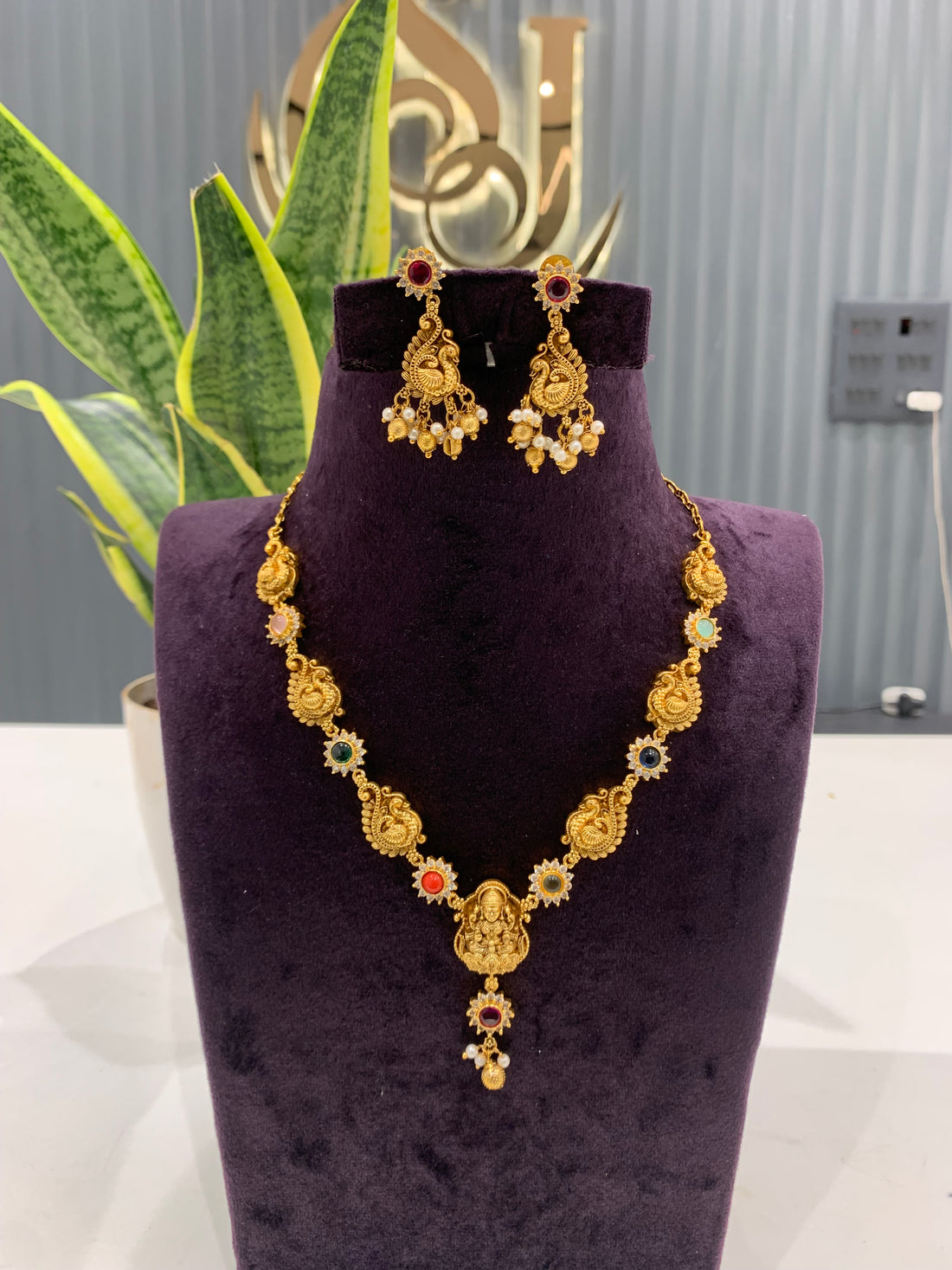 Beautiful navarathana nakshi necklace
