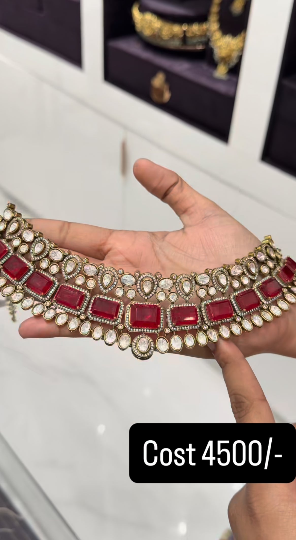 Beautiful real moissanite stone chocker