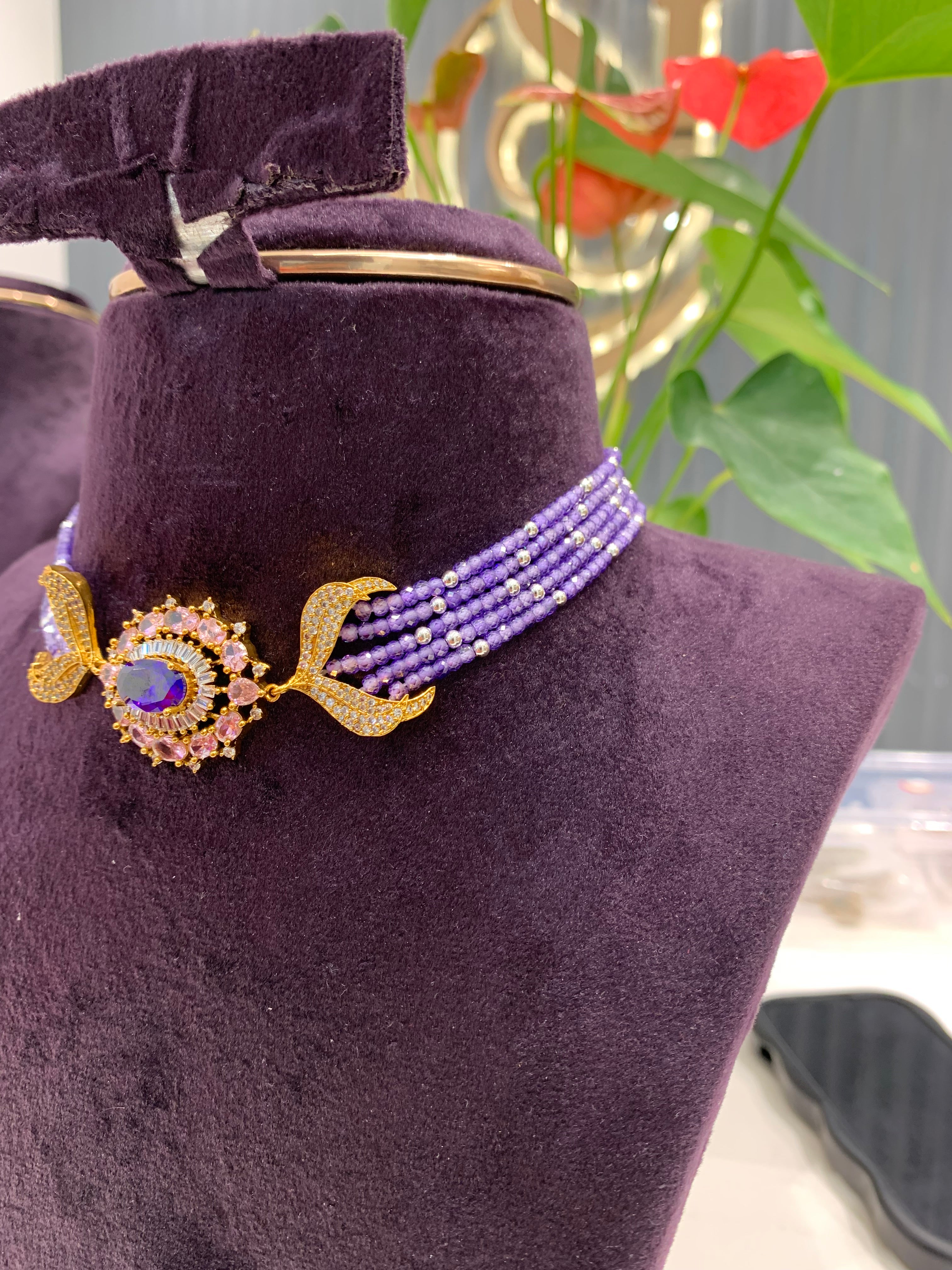 Beautiful chocker set