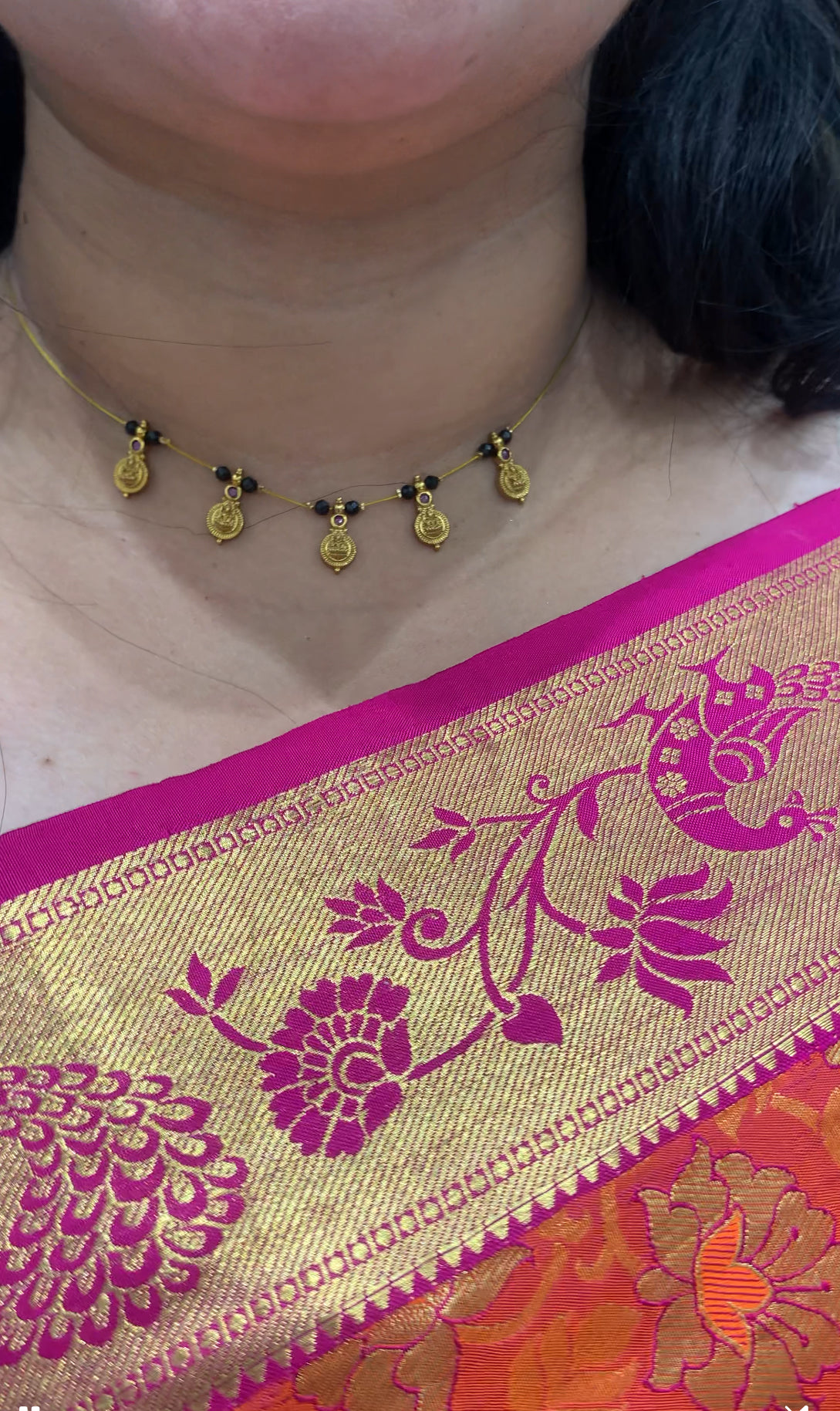 Beautiful trendy invisible chain with traditional drops