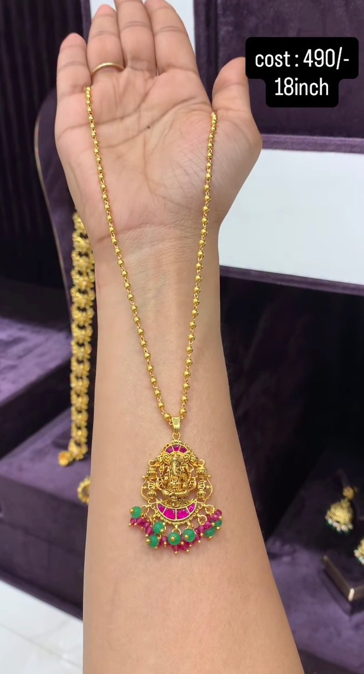 Beautiful customised jadav locket with goldbolls chain 18inchs