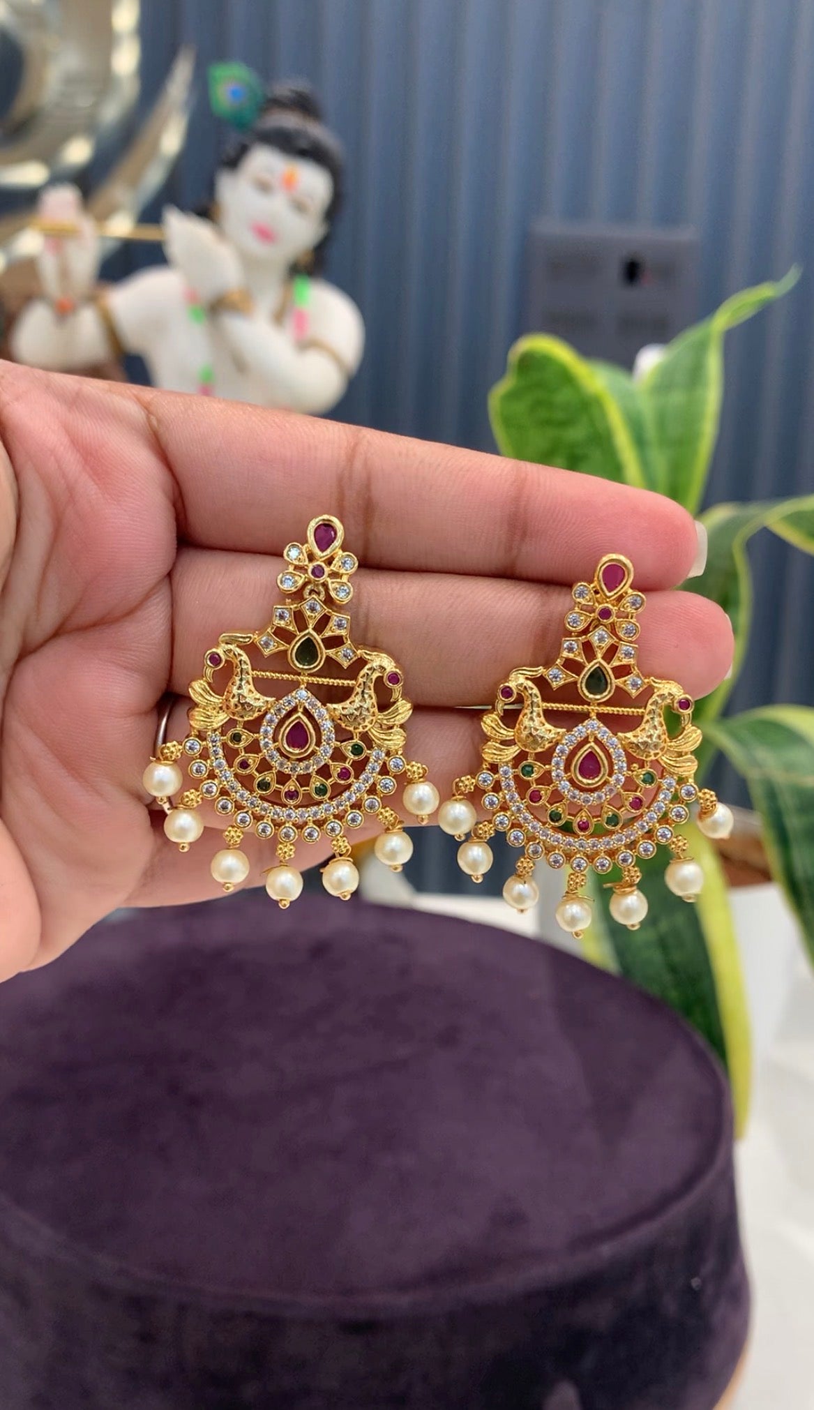 Beautiful earrings @offer price